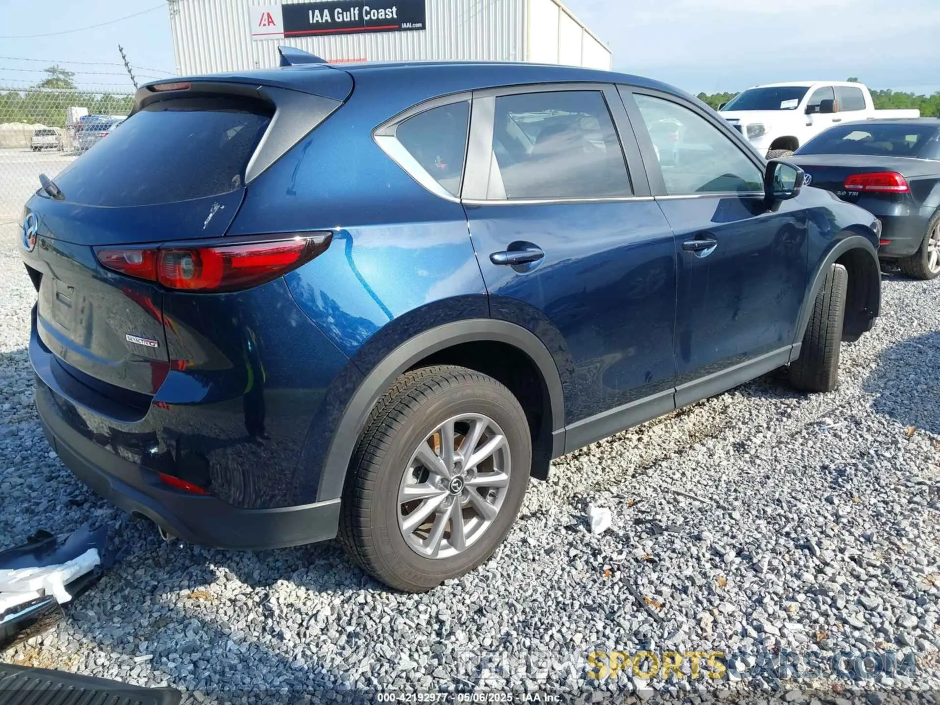 4 Photograph of a damaged car JM3KFBCM1P0260992 MAZDA CX-5 2023