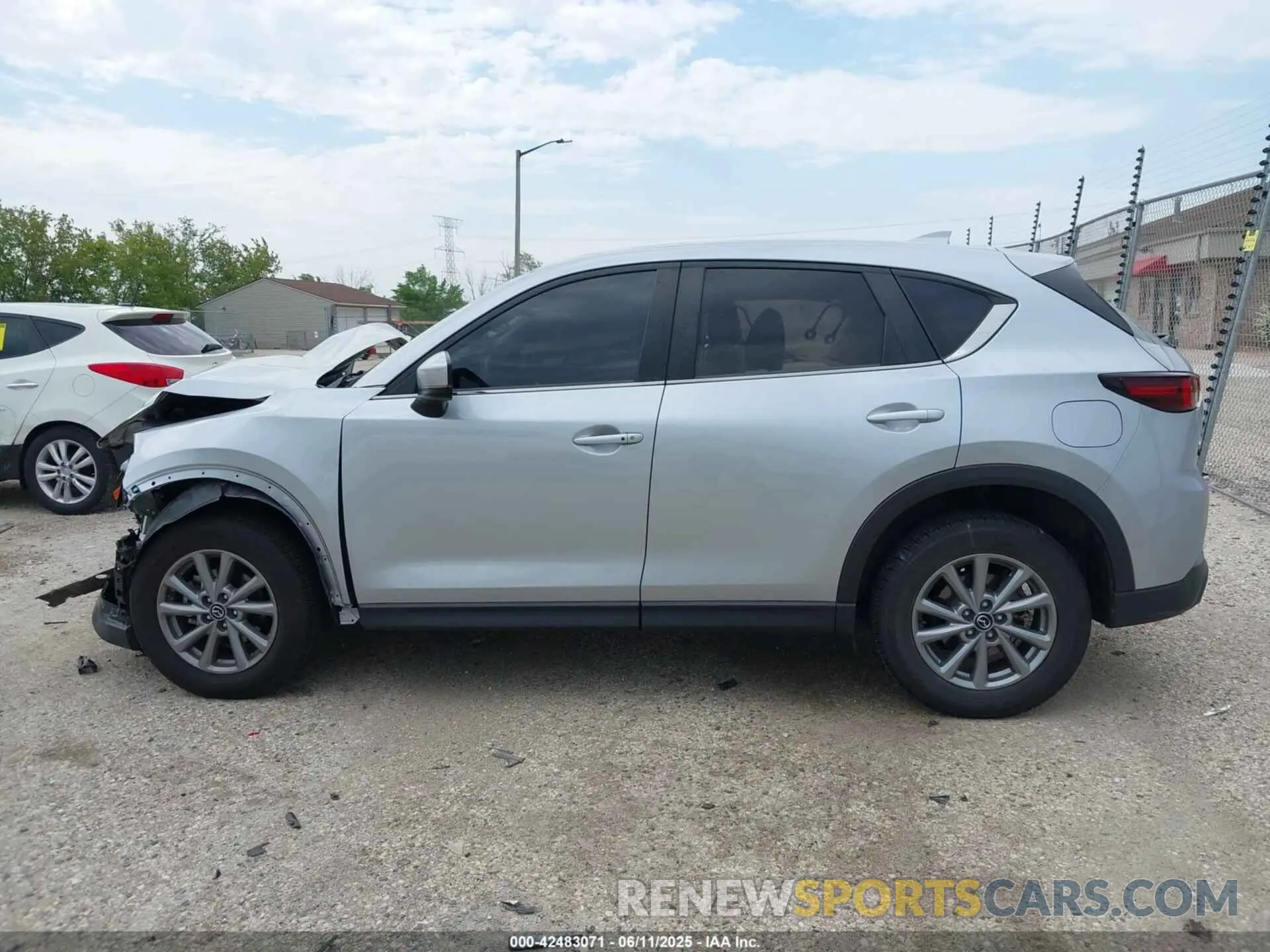 14 Photograph of a damaged car JM3KFBCM2P0142126 MAZDA CX-5 2023