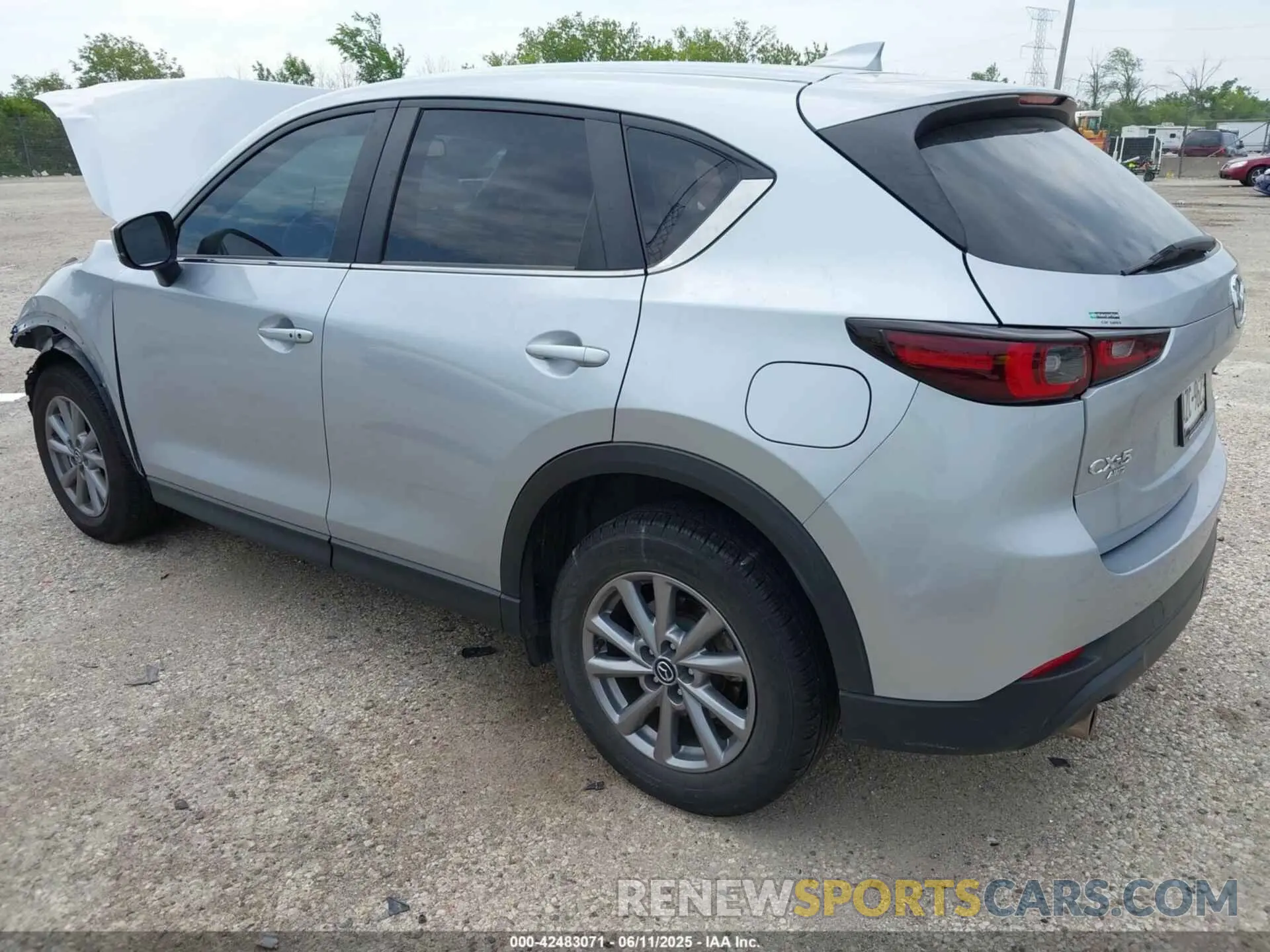 3 Photograph of a damaged car JM3KFBCM2P0142126 MAZDA CX-5 2023