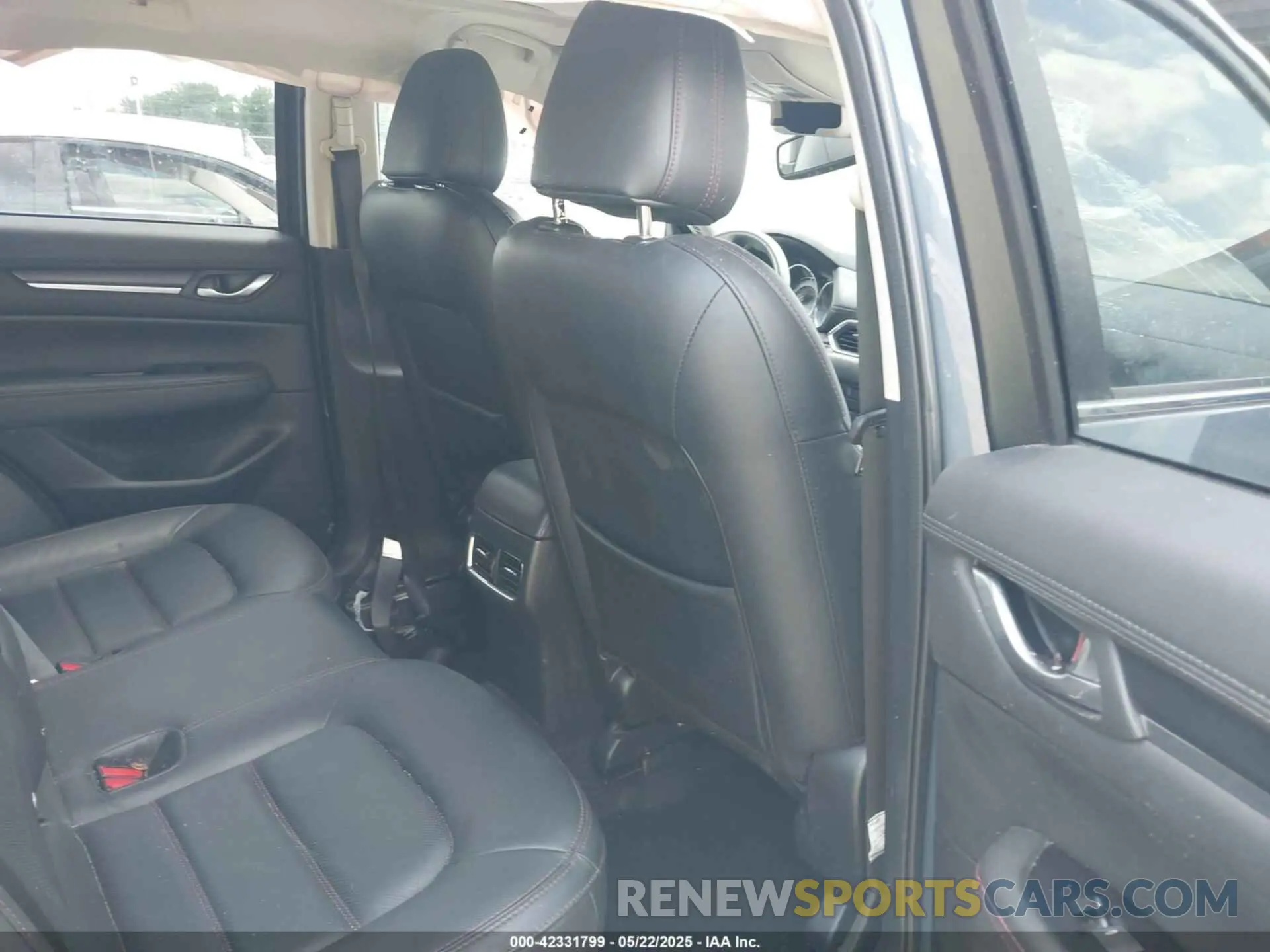 8 Photograph of a damaged car JM3KFBCM2P0164790 MAZDA CX-5 2023