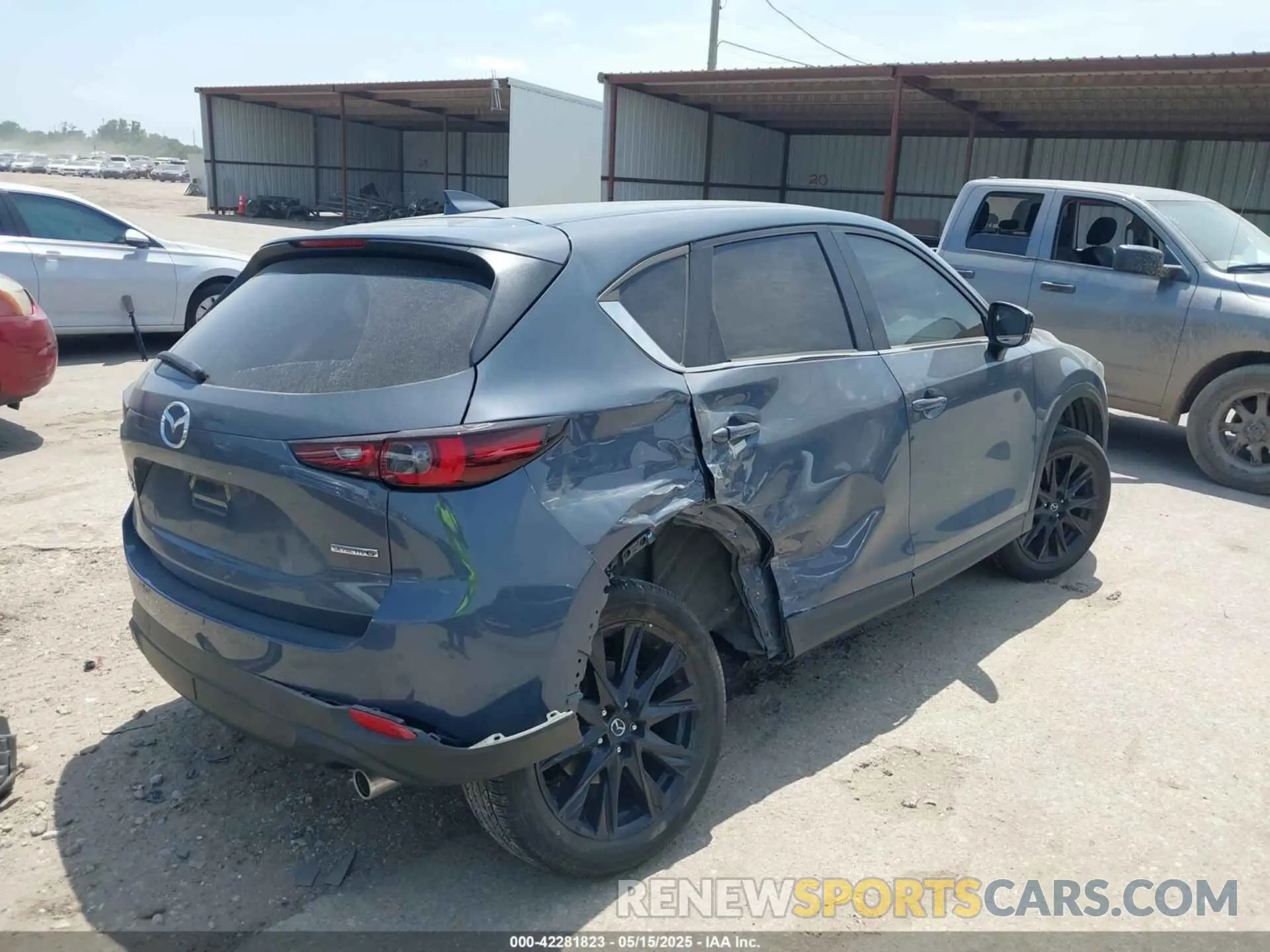 4 Photograph of a damaged car JM3KFBCM2P0223806 MAZDA CX-5 2023