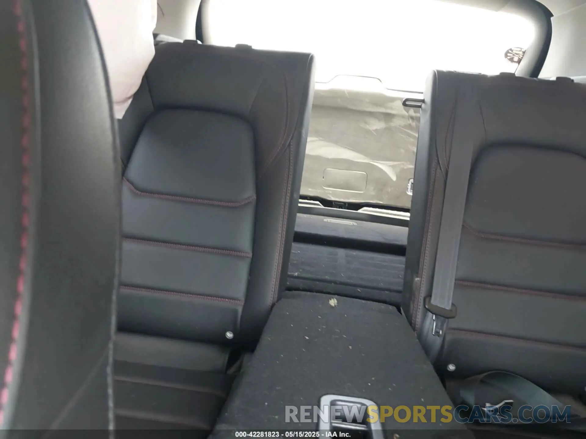 8 Photograph of a damaged car JM3KFBCM2P0223806 MAZDA CX-5 2023
