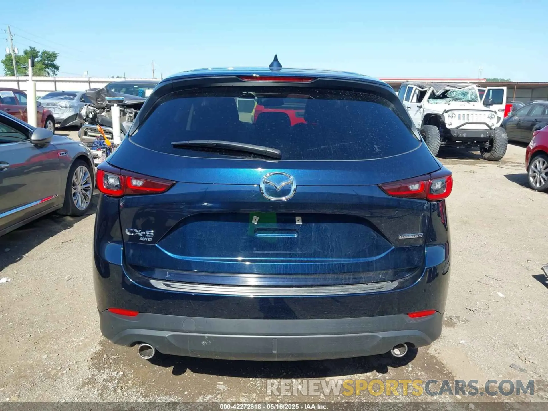 17 Photograph of a damaged car JM3KFBCM2P0250701 MAZDA CX-5 2023