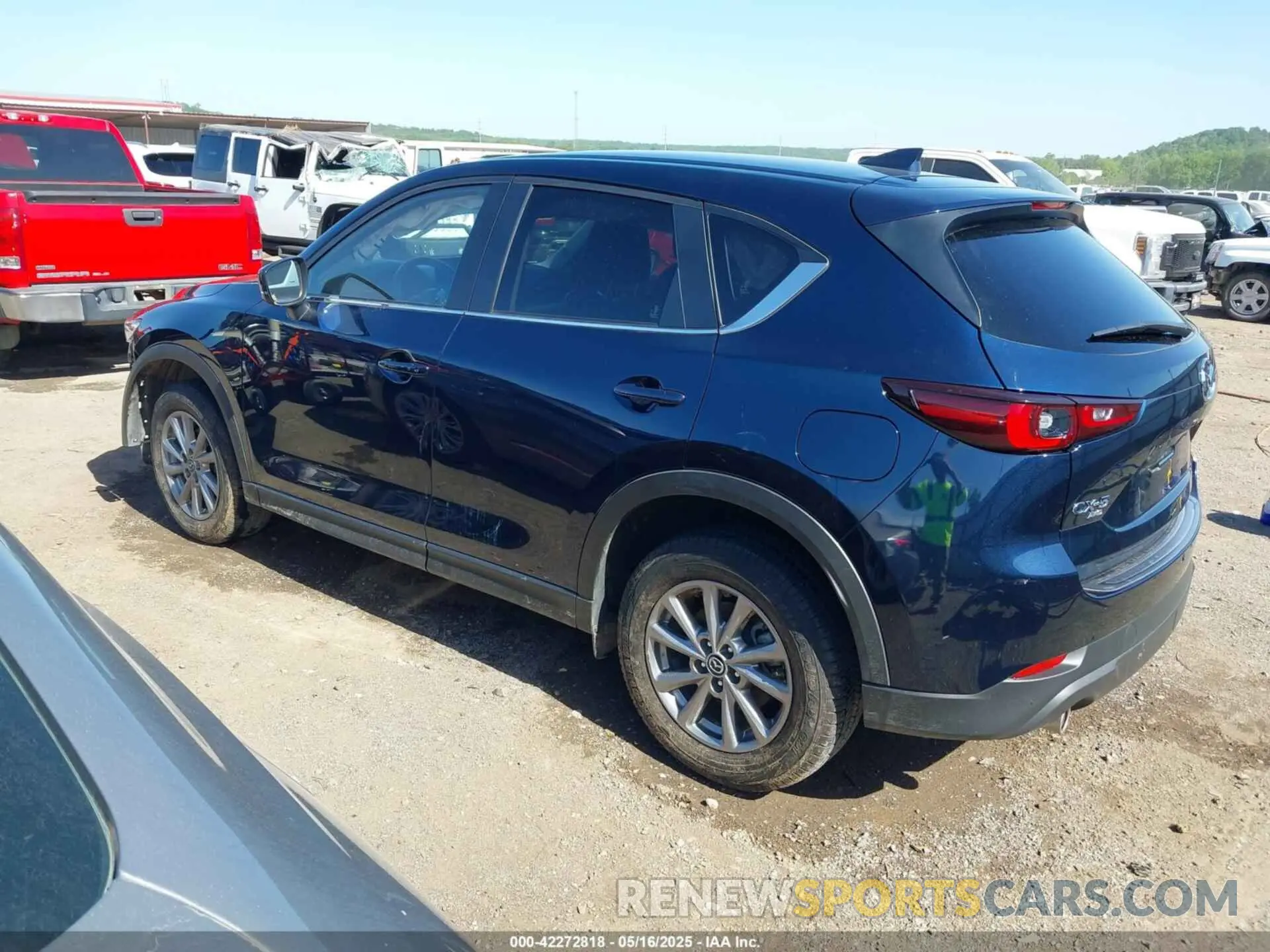 3 Photograph of a damaged car JM3KFBCM2P0250701 MAZDA CX-5 2023