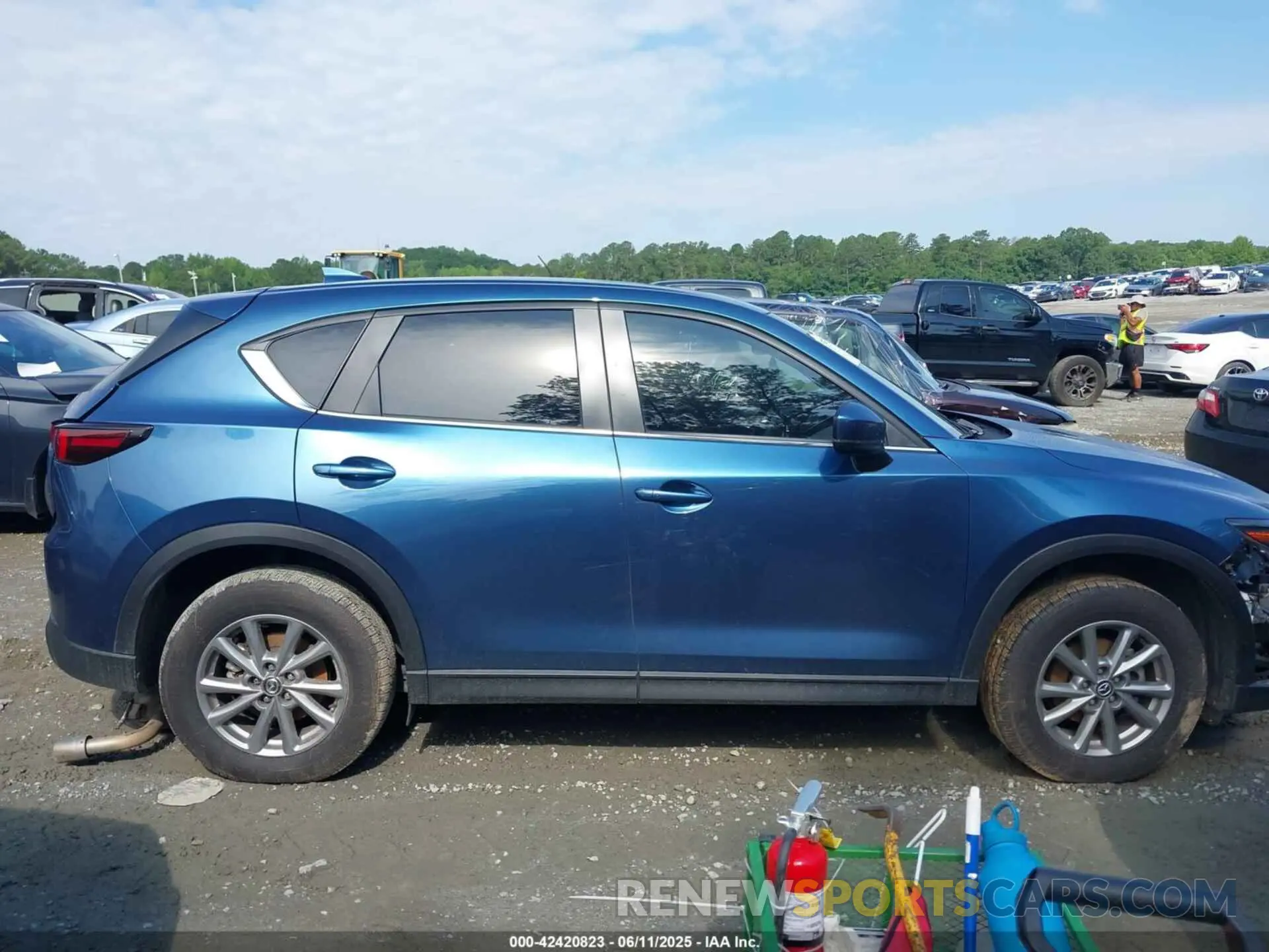 13 Photograph of a damaged car JM3KFBCM3P0255230 MAZDA CX-5 2023