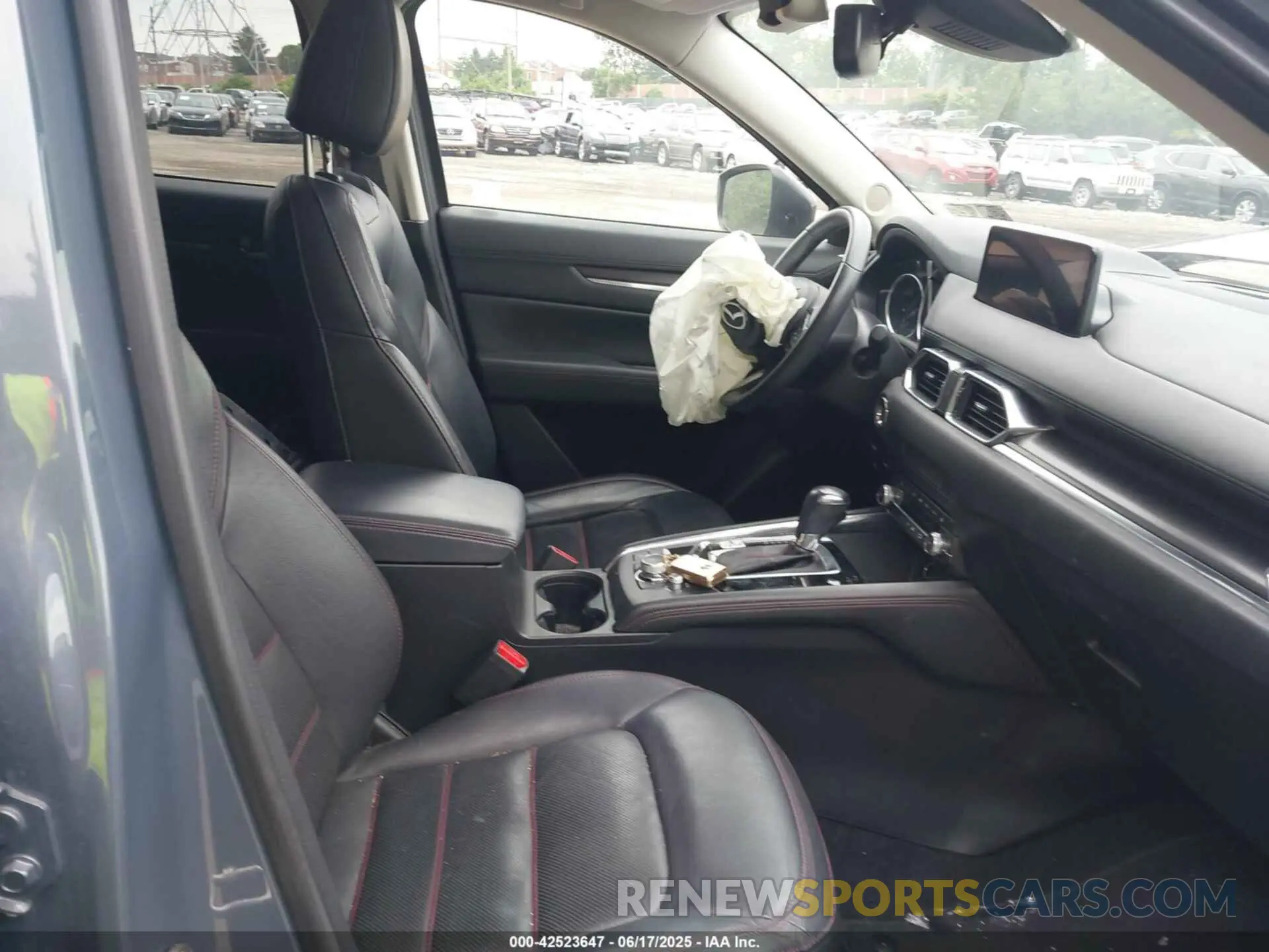 5 Photograph of a damaged car JM3KFBCM4P0142175 MAZDA CX-5 2023
