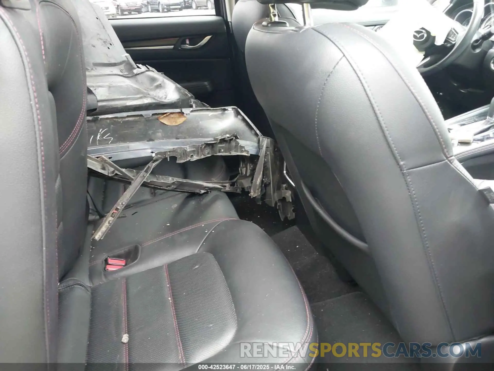 8 Photograph of a damaged car JM3KFBCM4P0142175 MAZDA CX-5 2023