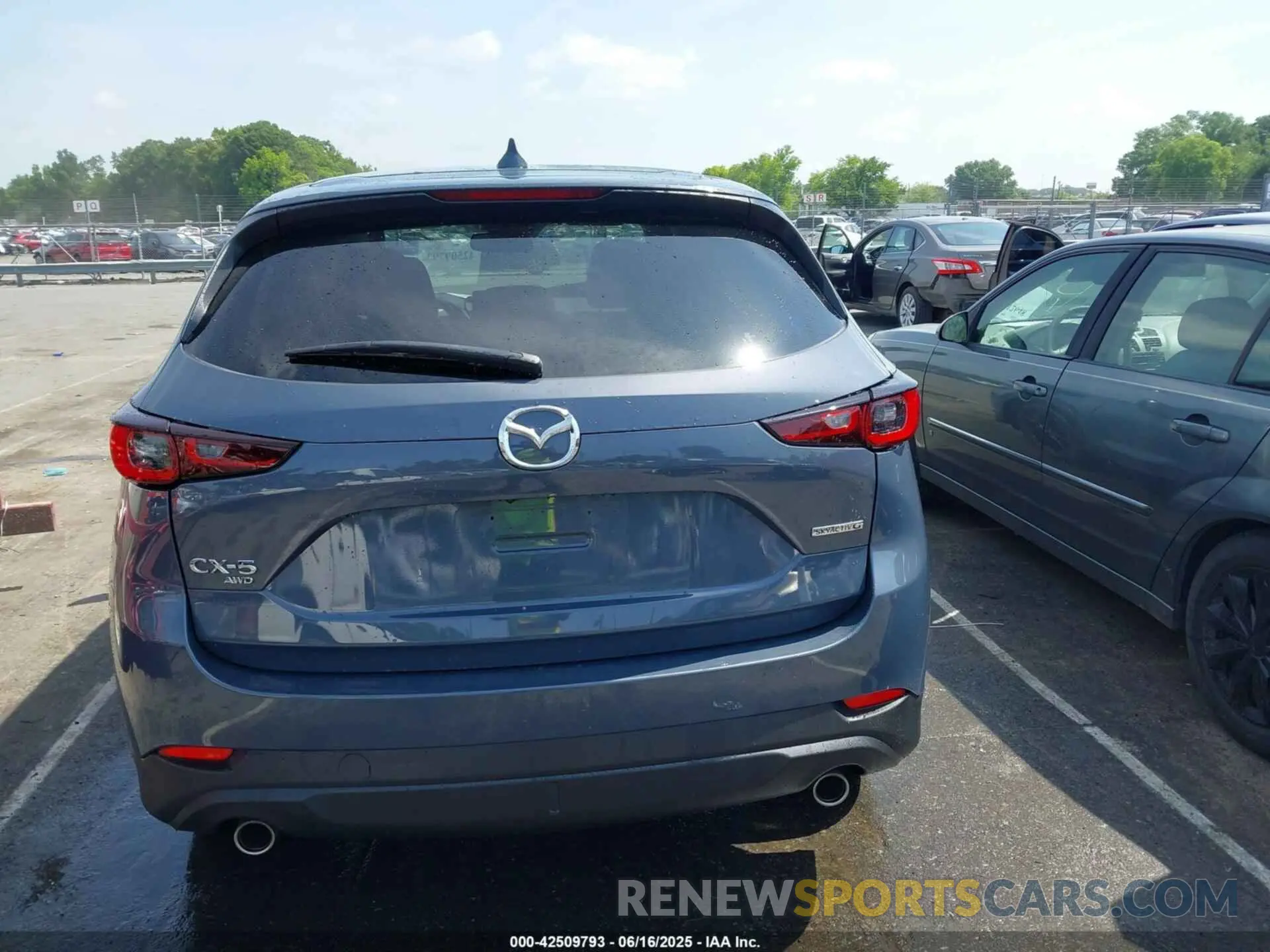 16 Photograph of a damaged car JM3KFBCM4P0263014 MAZDA CX-5 2023