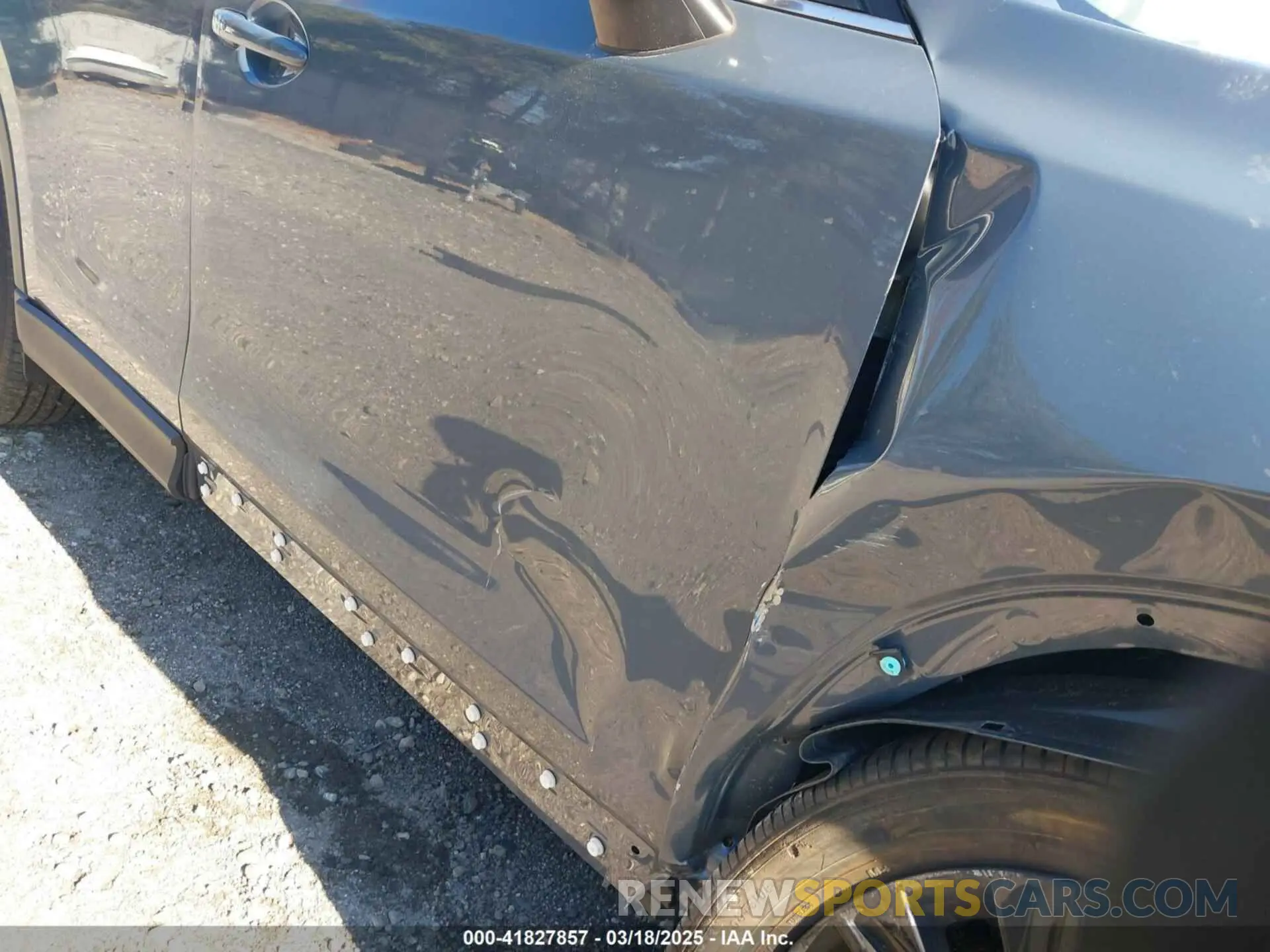 17 Photograph of a damaged car JM3KFBCM5P0102946 MAZDA CX-5 2023