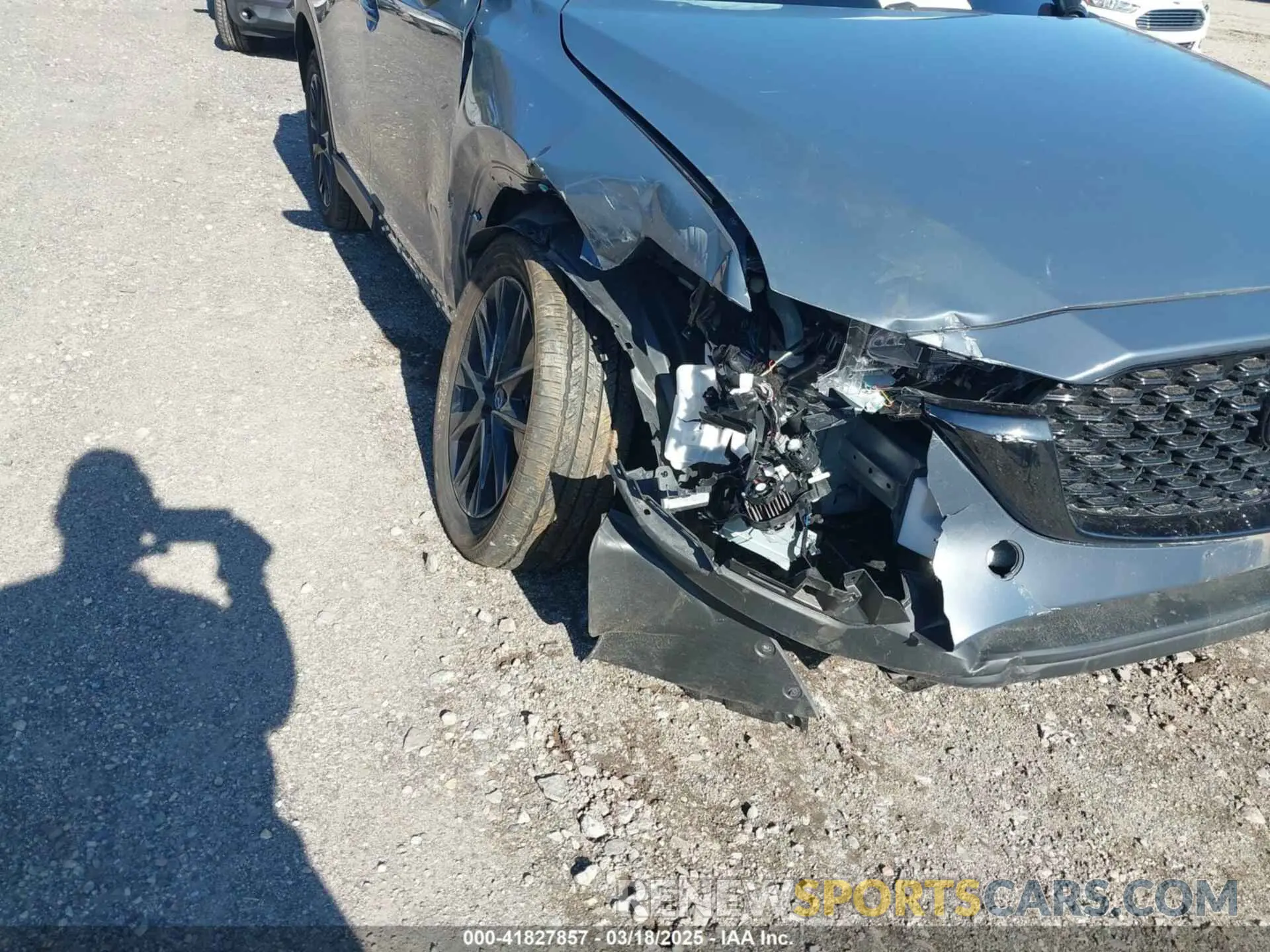 6 Photograph of a damaged car JM3KFBCM5P0102946 MAZDA CX-5 2023
