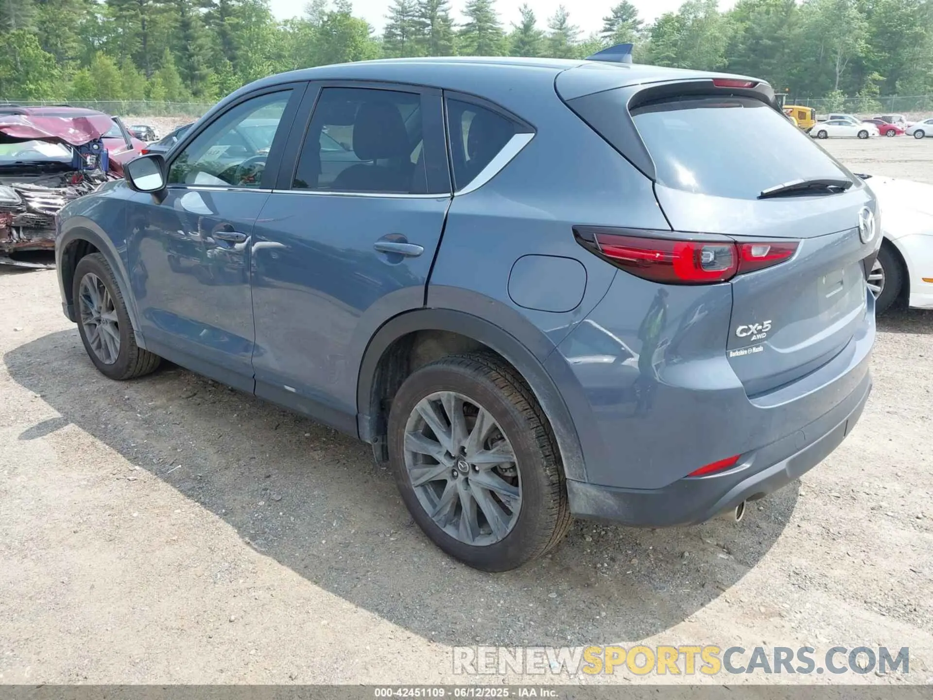 3 Photograph of a damaged car JM3KFBCM5P0179462 MAZDA CX-5 2023