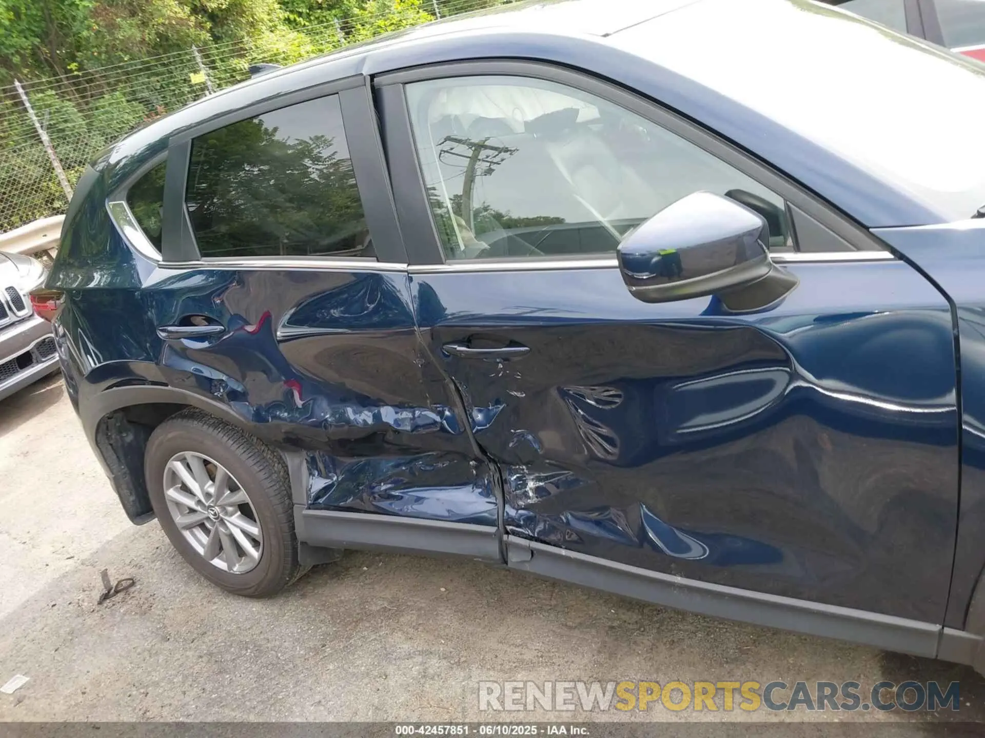13 Photograph of a damaged car JM3KFBCM5P0198710 MAZDA CX-5 2023