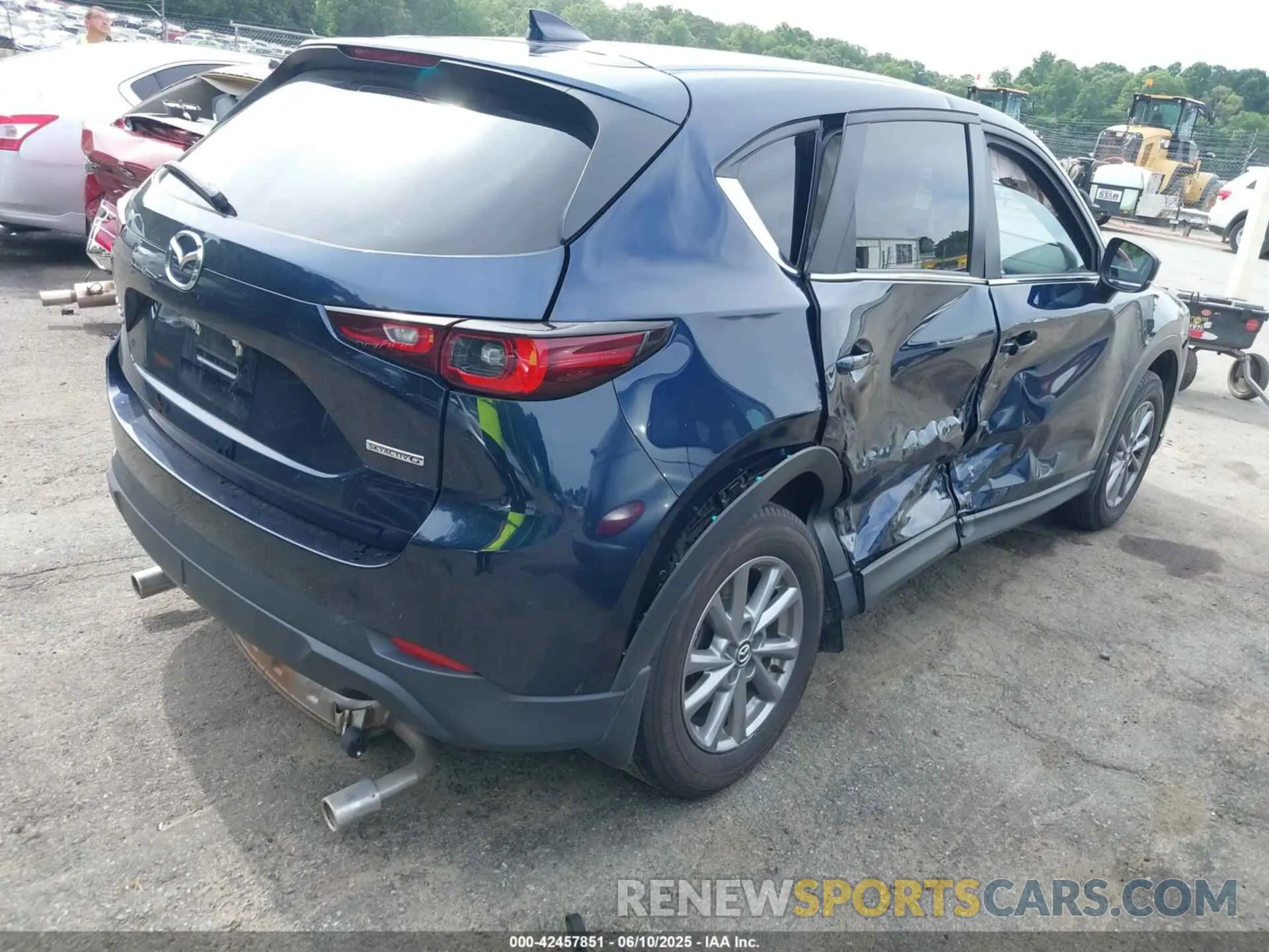 4 Photograph of a damaged car JM3KFBCM5P0198710 MAZDA CX-5 2023