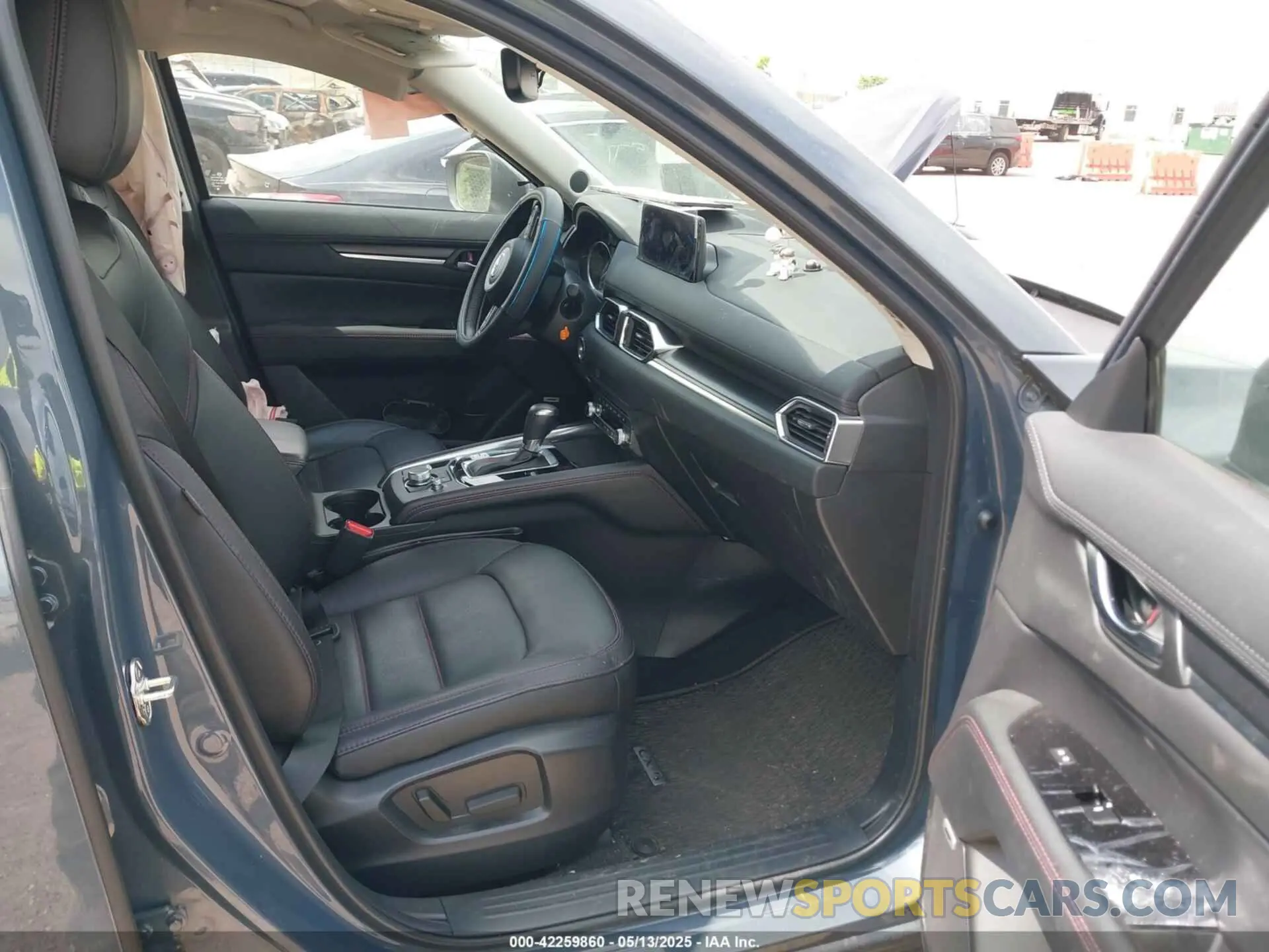 5 Photograph of a damaged car JM3KFBCM5P0227266 MAZDA CX-5 2023
