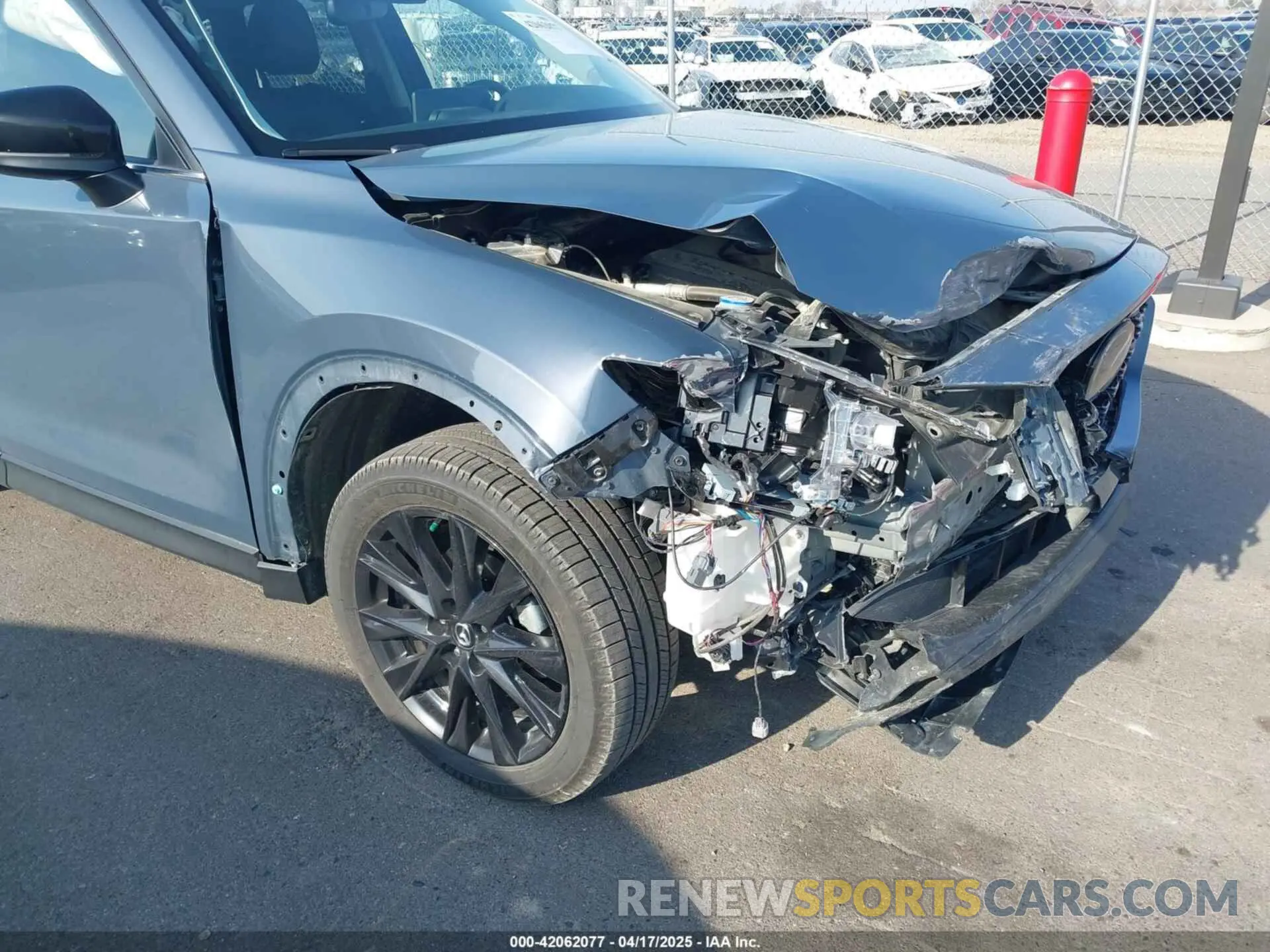 6 Photograph of a damaged car JM3KFBCM6P0120968 MAZDA CX-5 2023
