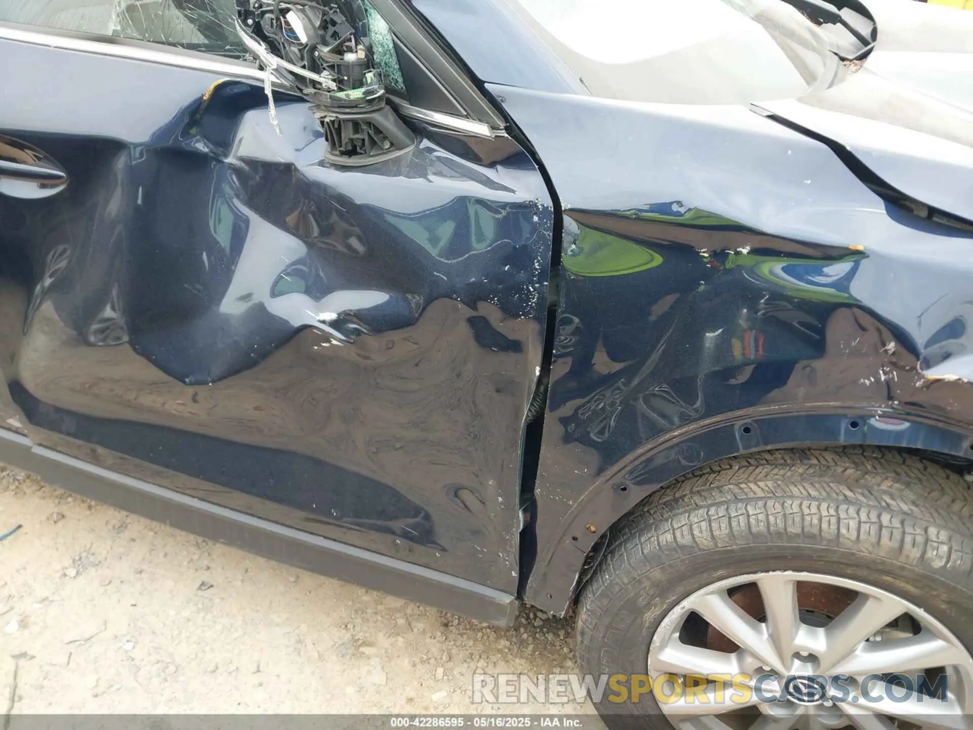 18 Photograph of a damaged car JM3KFBCM6P0251947 MAZDA CX-5 2023