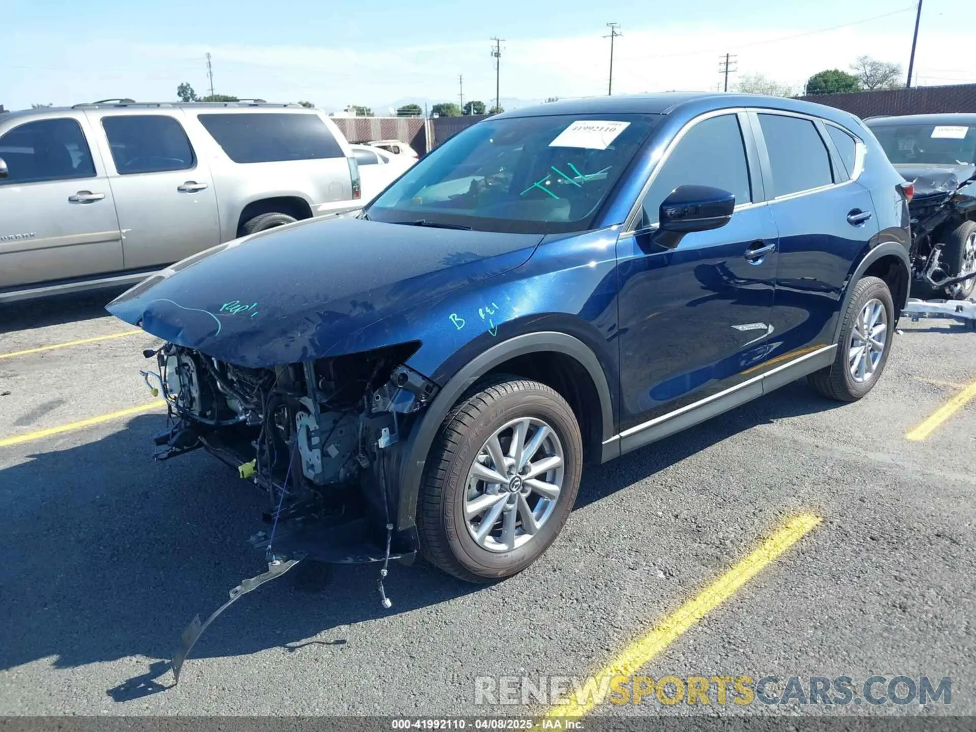 2 Photograph of a damaged car JM3KFBCM7P0197669 MAZDA CX-5 2023