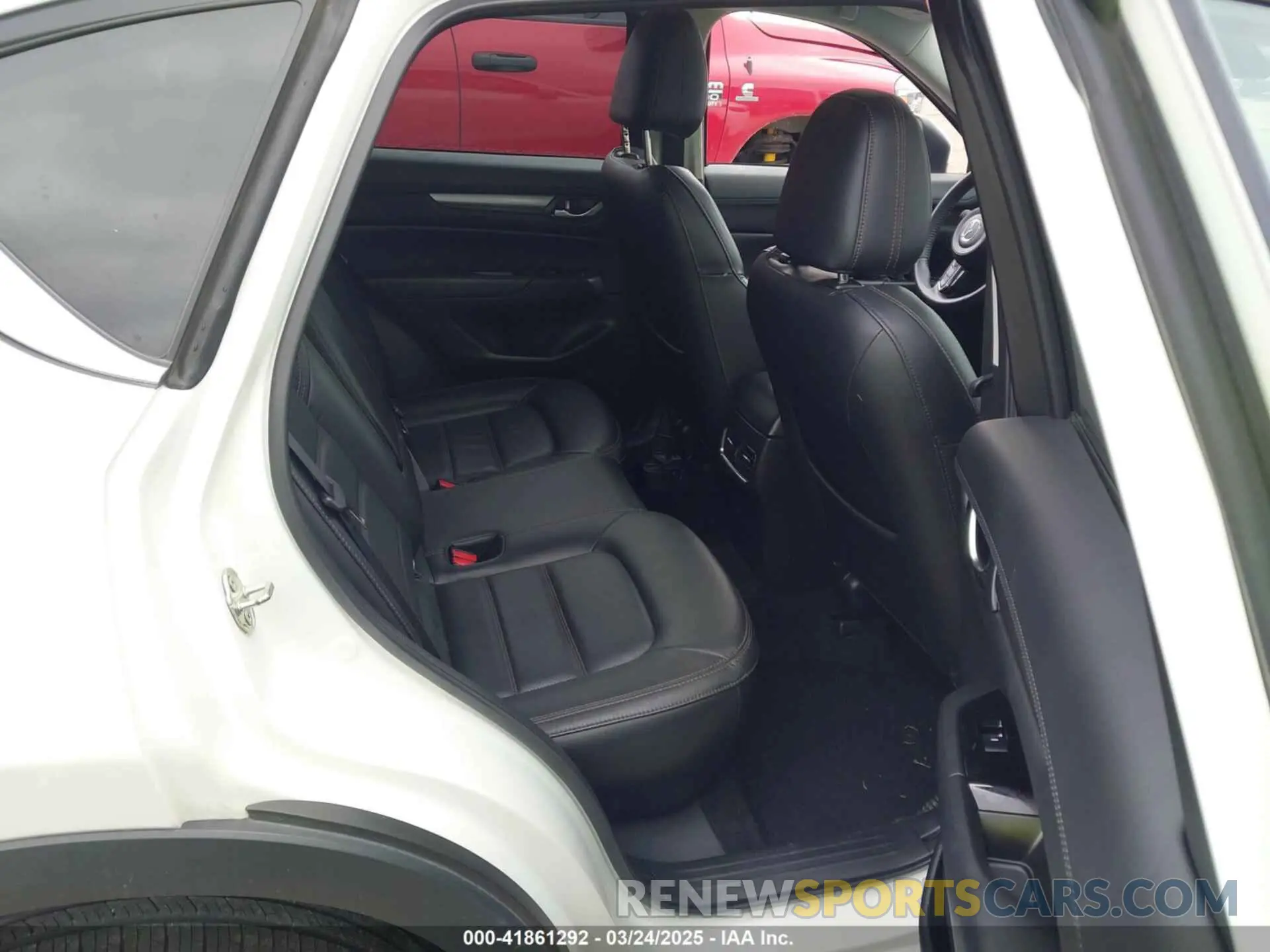 8 Photograph of a damaged car JM3KFBCM8P0187510 MAZDA CX-5 2023
