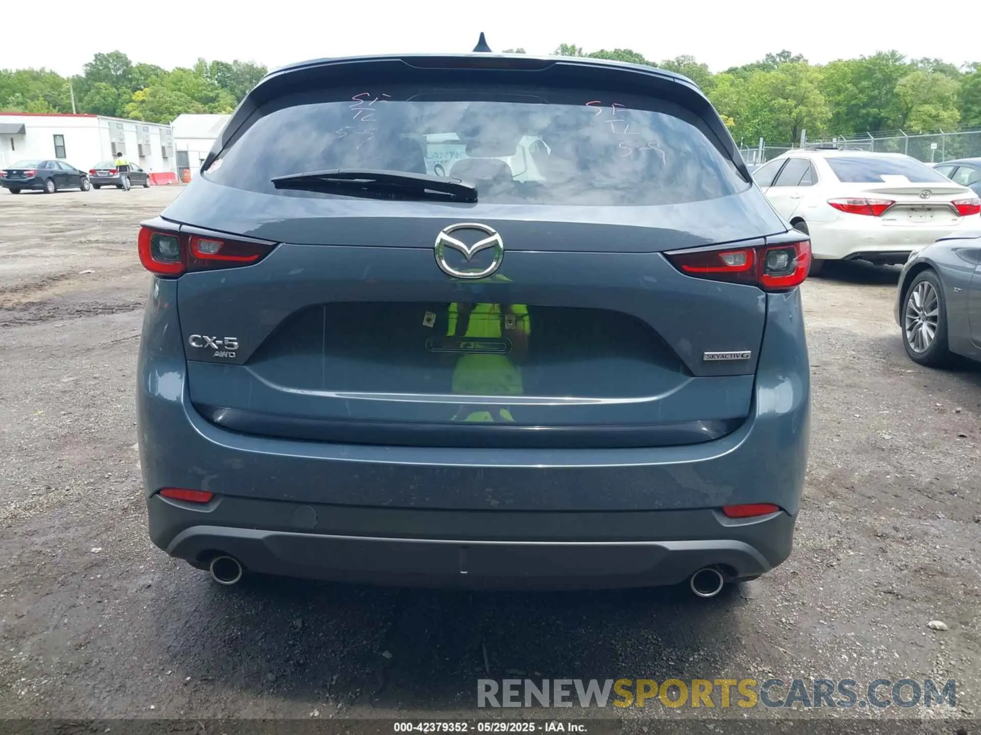 16 Photograph of a damaged car JM3KFBCM8P0223695 MAZDA CX-5 2023