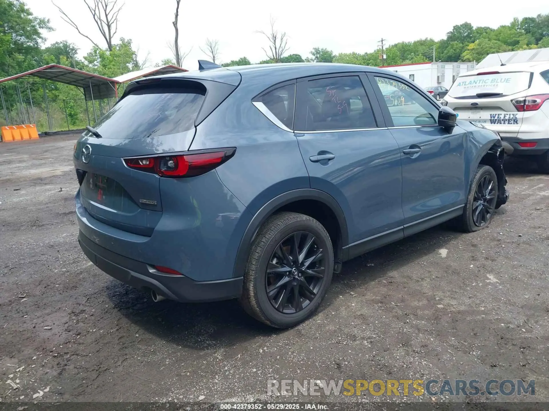 4 Photograph of a damaged car JM3KFBCM8P0223695 MAZDA CX-5 2023