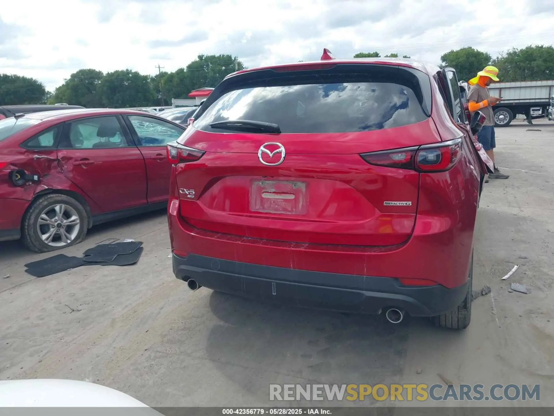 16 Photograph of a damaged car JM3KFBCM8P0256180 MAZDA CX-5 2023