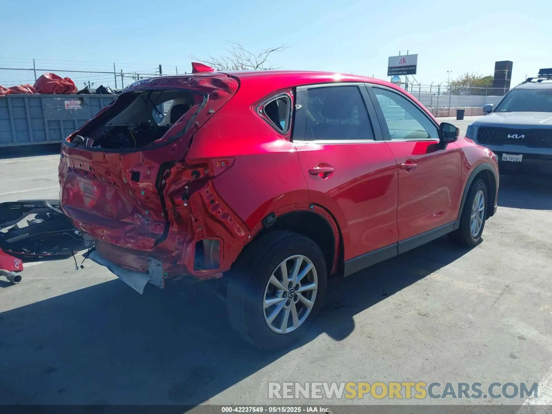 4 Photograph of a damaged car JM3KFBCM9P0123931 MAZDA CX-5 2023