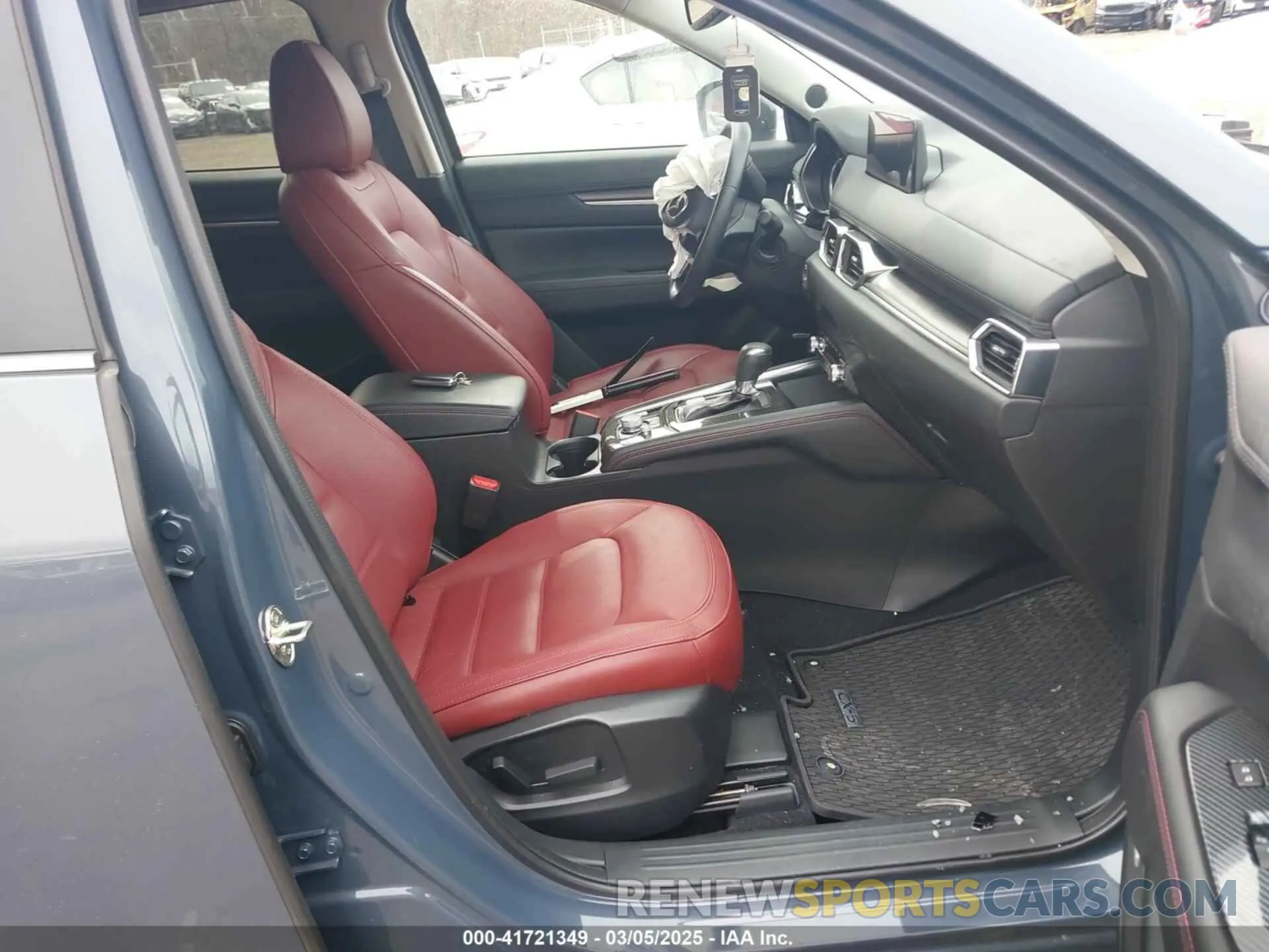 5 Photograph of a damaged car JM3KFBCM9P0230784 MAZDA CX-5 2023