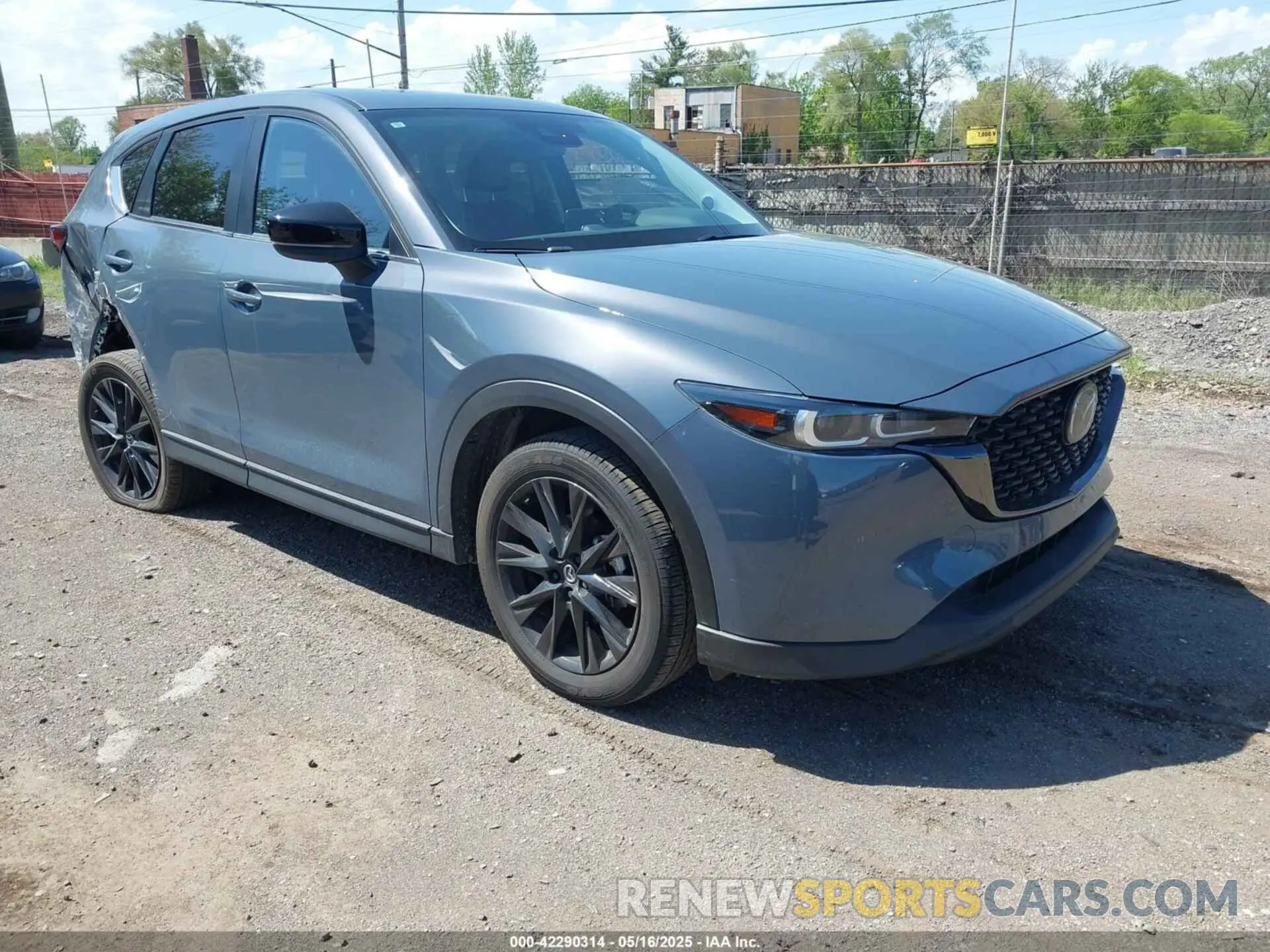 1 Photograph of a damaged car JM3KFBCM9P0253367 MAZDA CX-5 2023