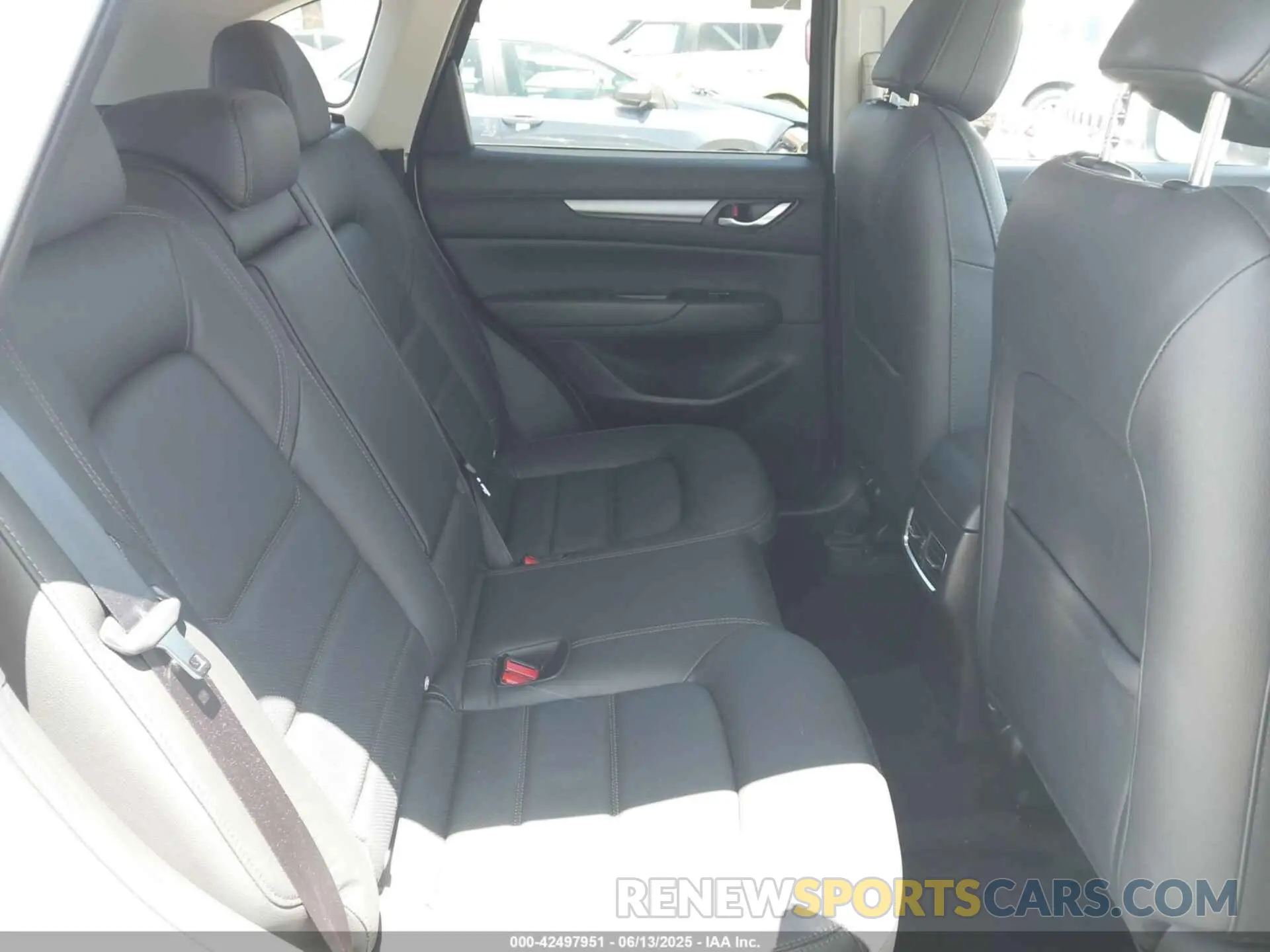 8 Photograph of a damaged car JM3KFBCM9P0286384 MAZDA CX-5 2023