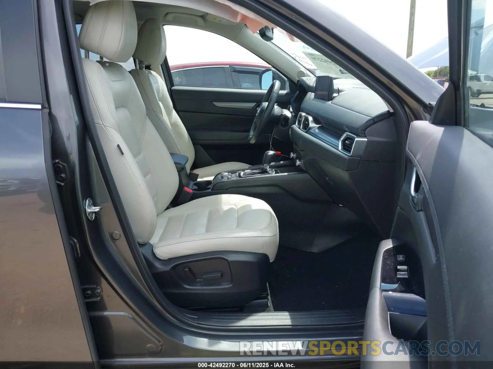 5 Photograph of a damaged car JM3KFBCMXP0124912 MAZDA CX-5 2023