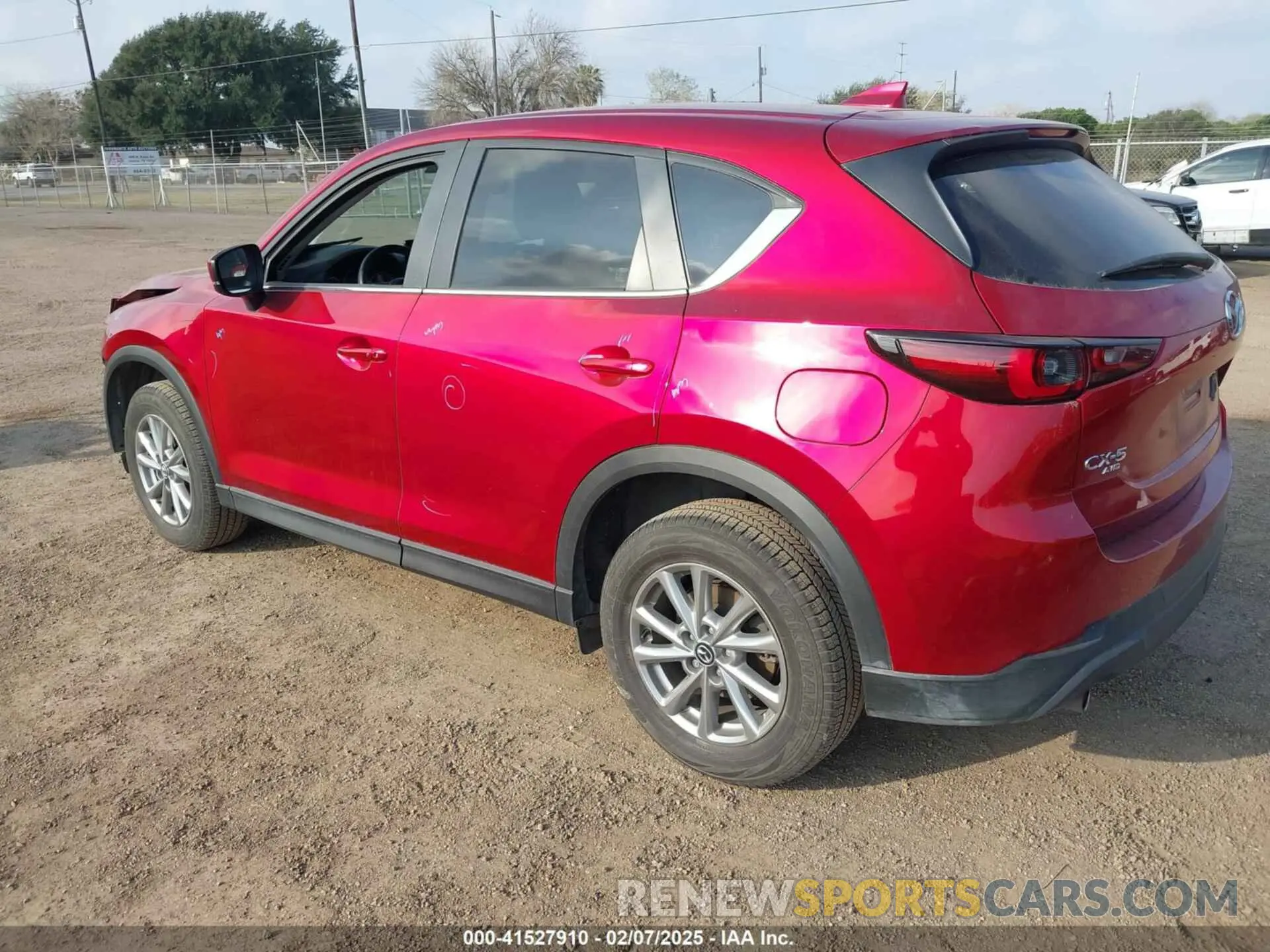 3 Photograph of a damaged car JM3KFBCMXP0192739 MAZDA CX-5 2023