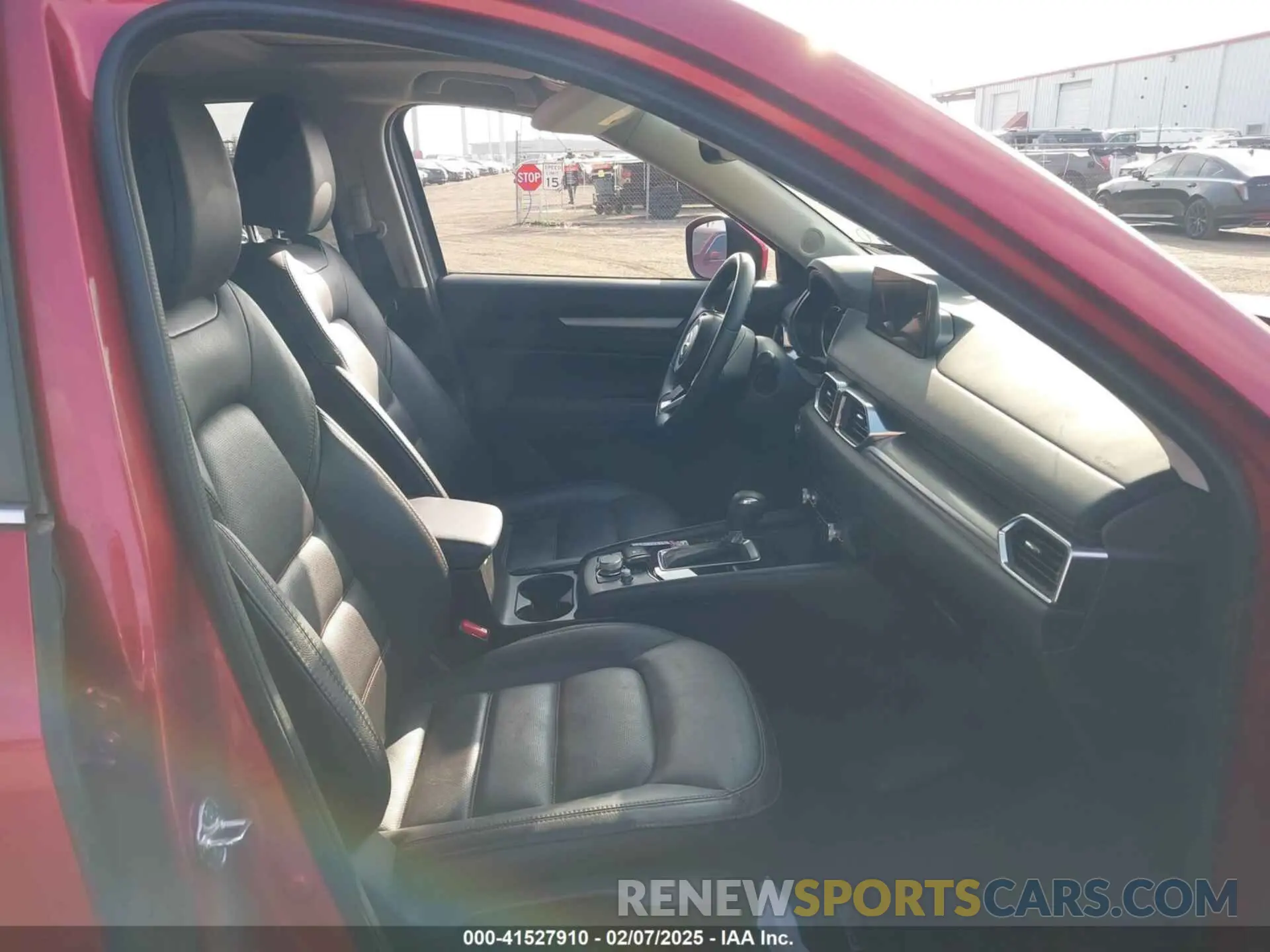 5 Photograph of a damaged car JM3KFBCMXP0192739 MAZDA CX-5 2023