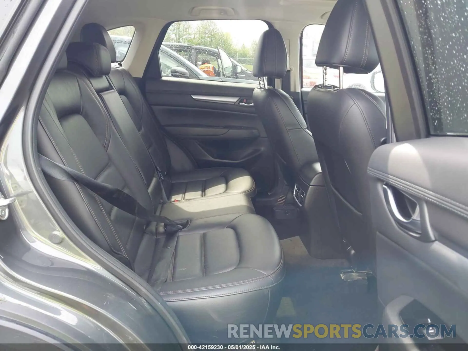 8 Photograph of a damaged car JM3KFBCMXP0225366 MAZDA CX-5 2023