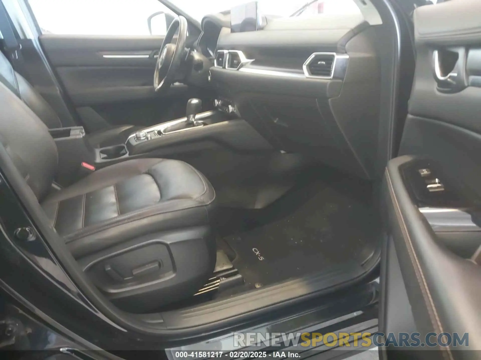 5 Photograph of a damaged car JM3KFBDM0P0119068 MAZDA CX-5 2023