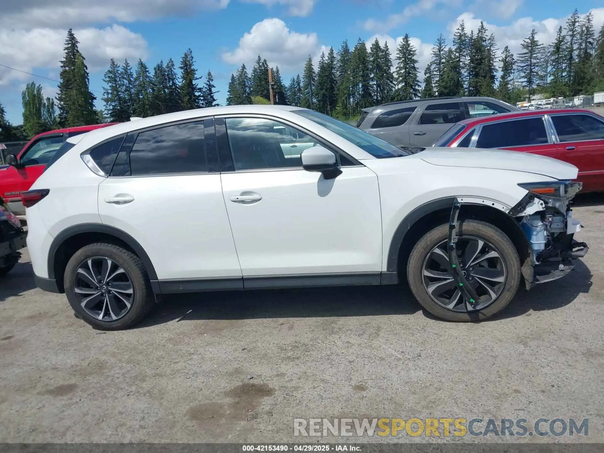 14 Photograph of a damaged car JM3KFBDM2P0135918 MAZDA CX-5 2023