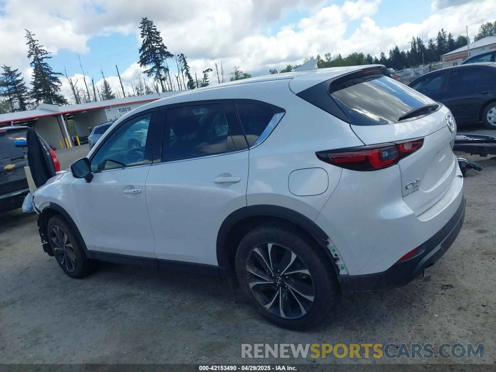 15 Photograph of a damaged car JM3KFBDM2P0135918 MAZDA CX-5 2023