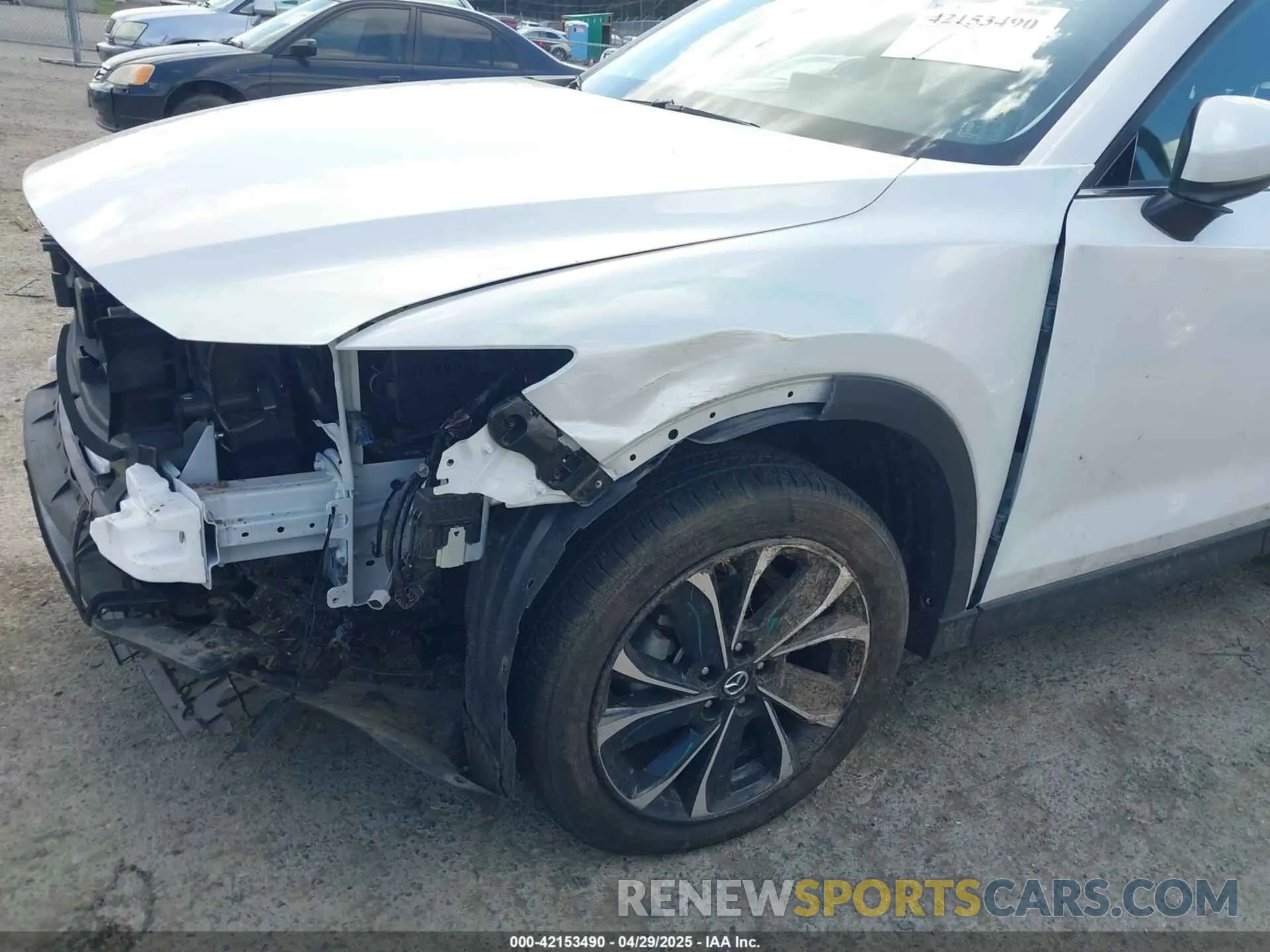 6 Photograph of a damaged car JM3KFBDM2P0135918 MAZDA CX-5 2023