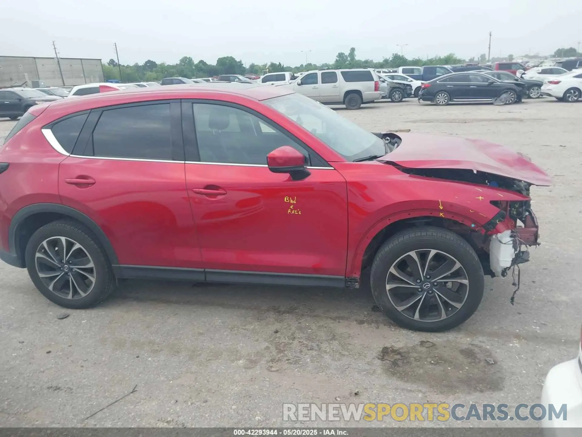 13 Photograph of a damaged car JM3KFBDM2P0180342 MAZDA CX-5 2023