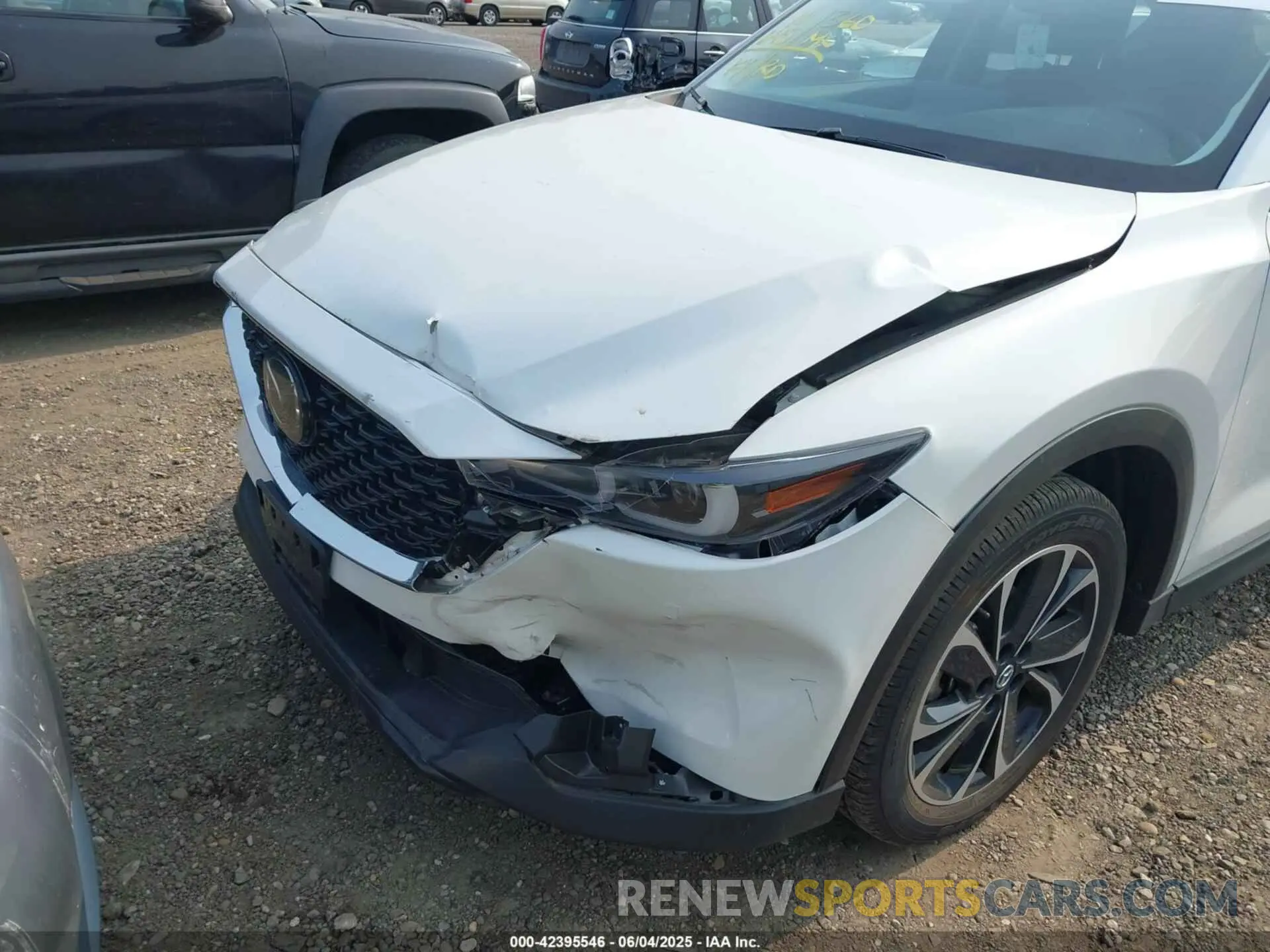 6 Photograph of a damaged car JM3KFBDM2P0204123 MAZDA CX-5 2023