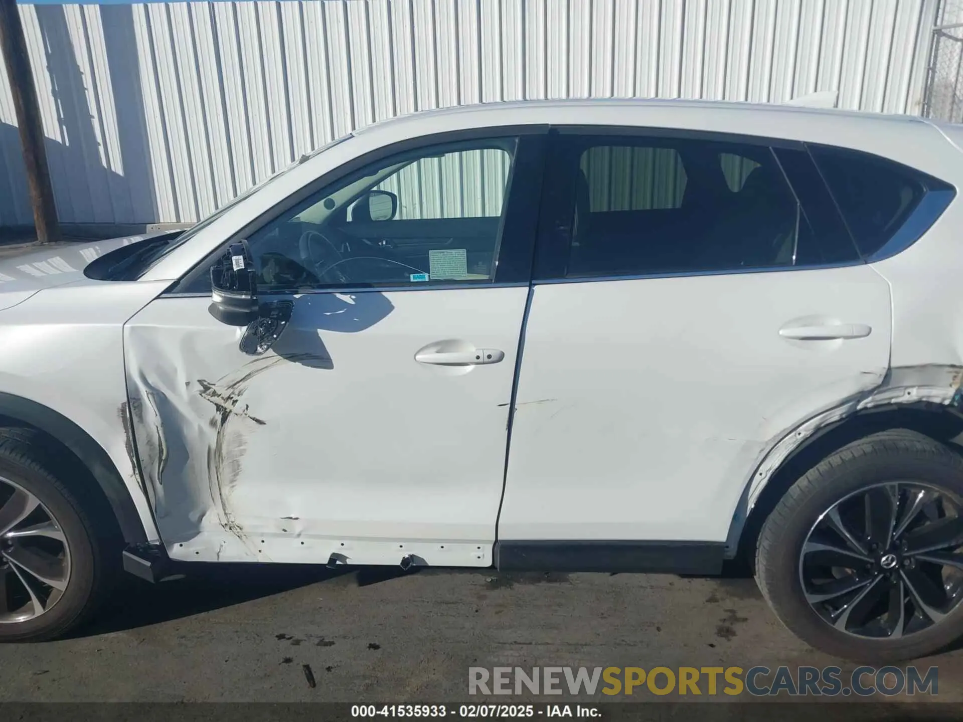 14 Photograph of a damaged car JM3KFBDM2P0283602 MAZDA CX-5 2023