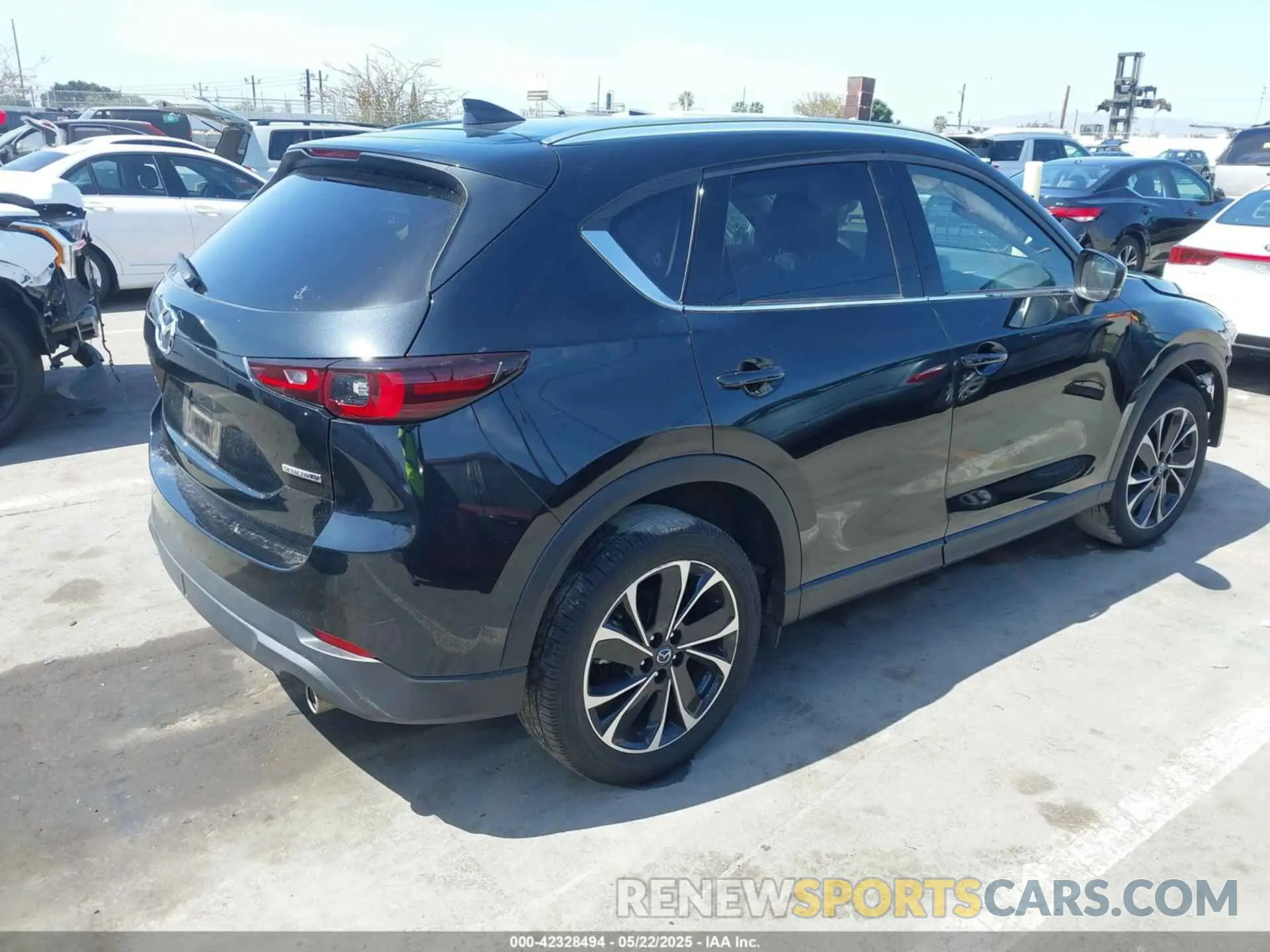 4 Photograph of a damaged car JM3KFBDM3P0218645 MAZDA CX-5 2023