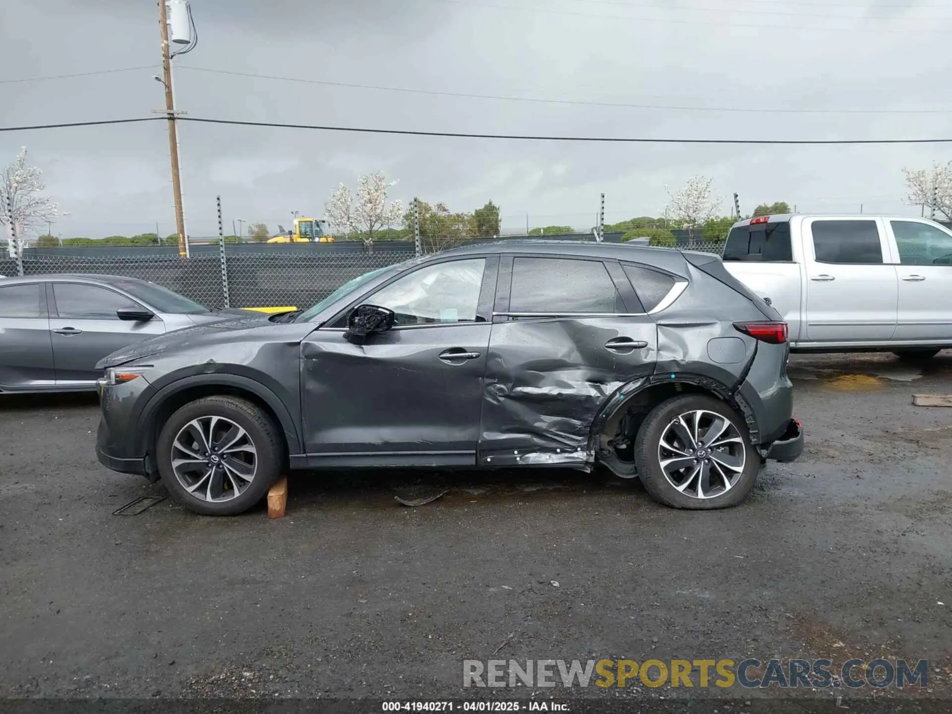 14 Photograph of a damaged car JM3KFBDM4P0174901 MAZDA CX-5 2023