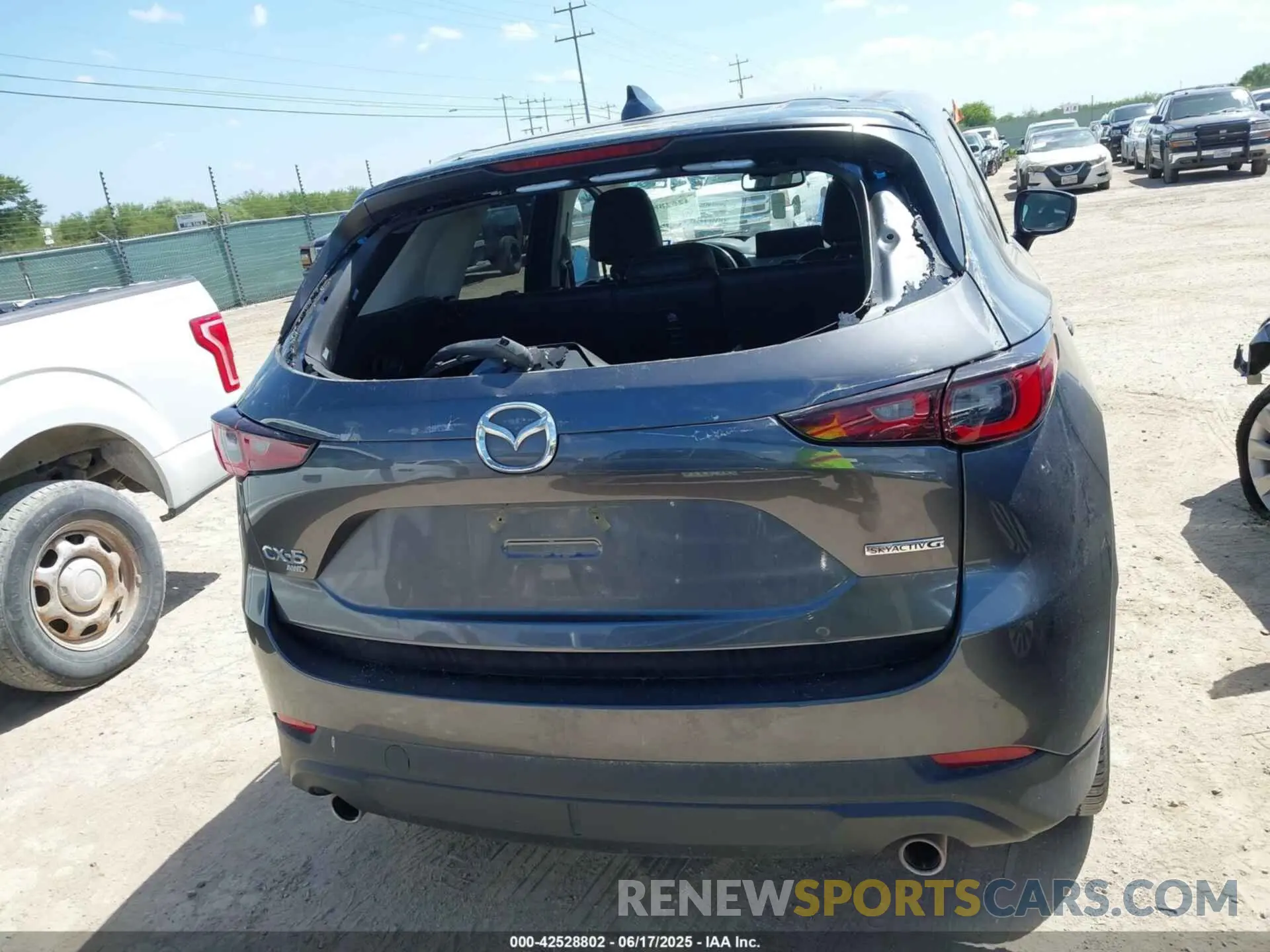 16 Photograph of a damaged car JM3KFBDM5P0136044 MAZDA CX-5 2023