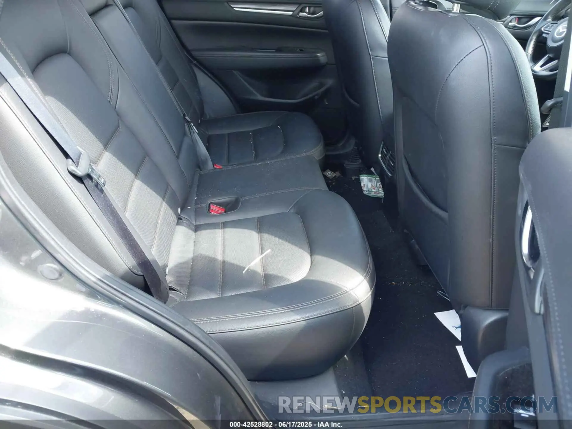 8 Photograph of a damaged car JM3KFBDM5P0136044 MAZDA CX-5 2023