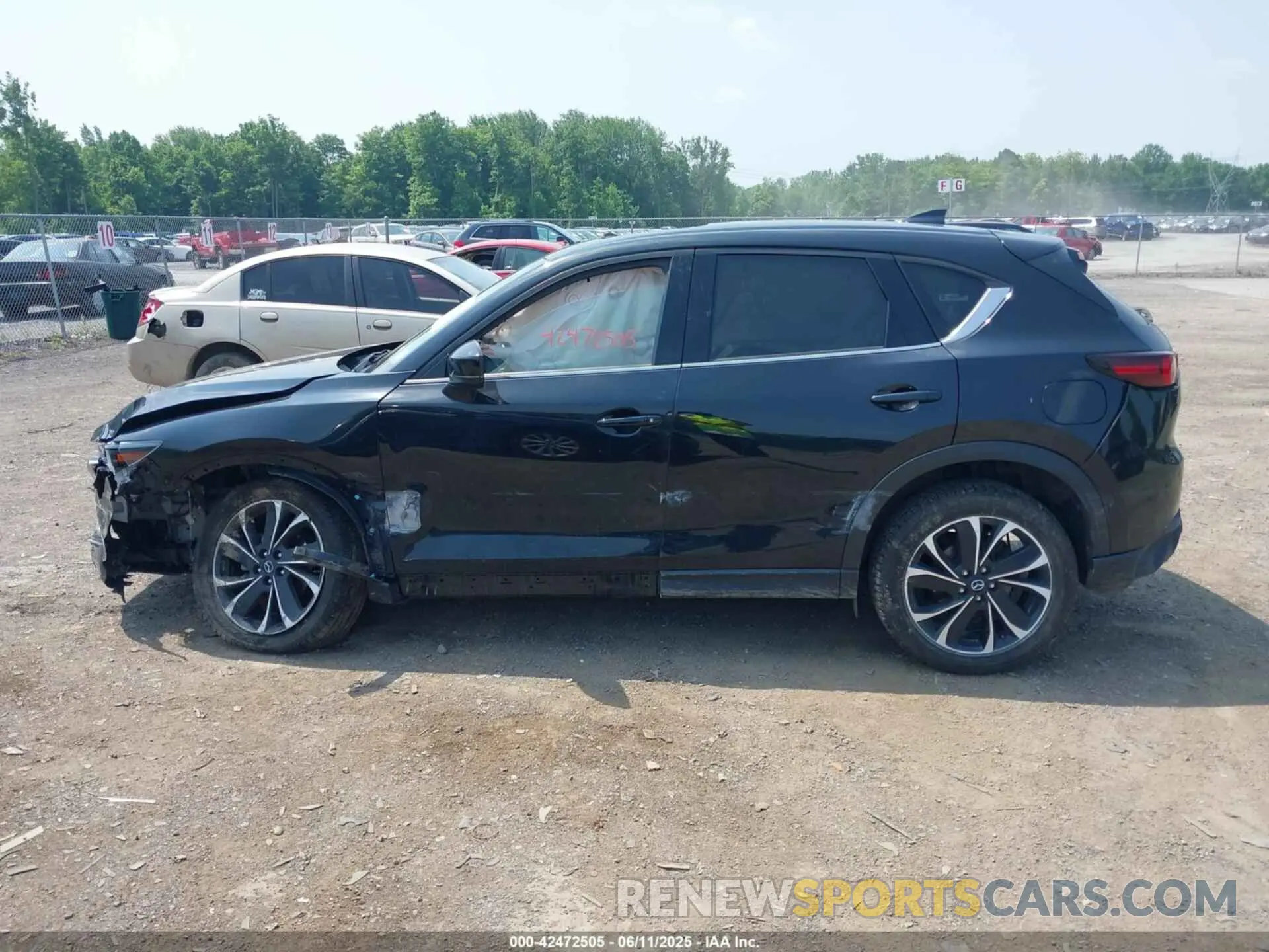 14 Photograph of a damaged car JM3KFBDM9P0101331 MAZDA CX-5 2023