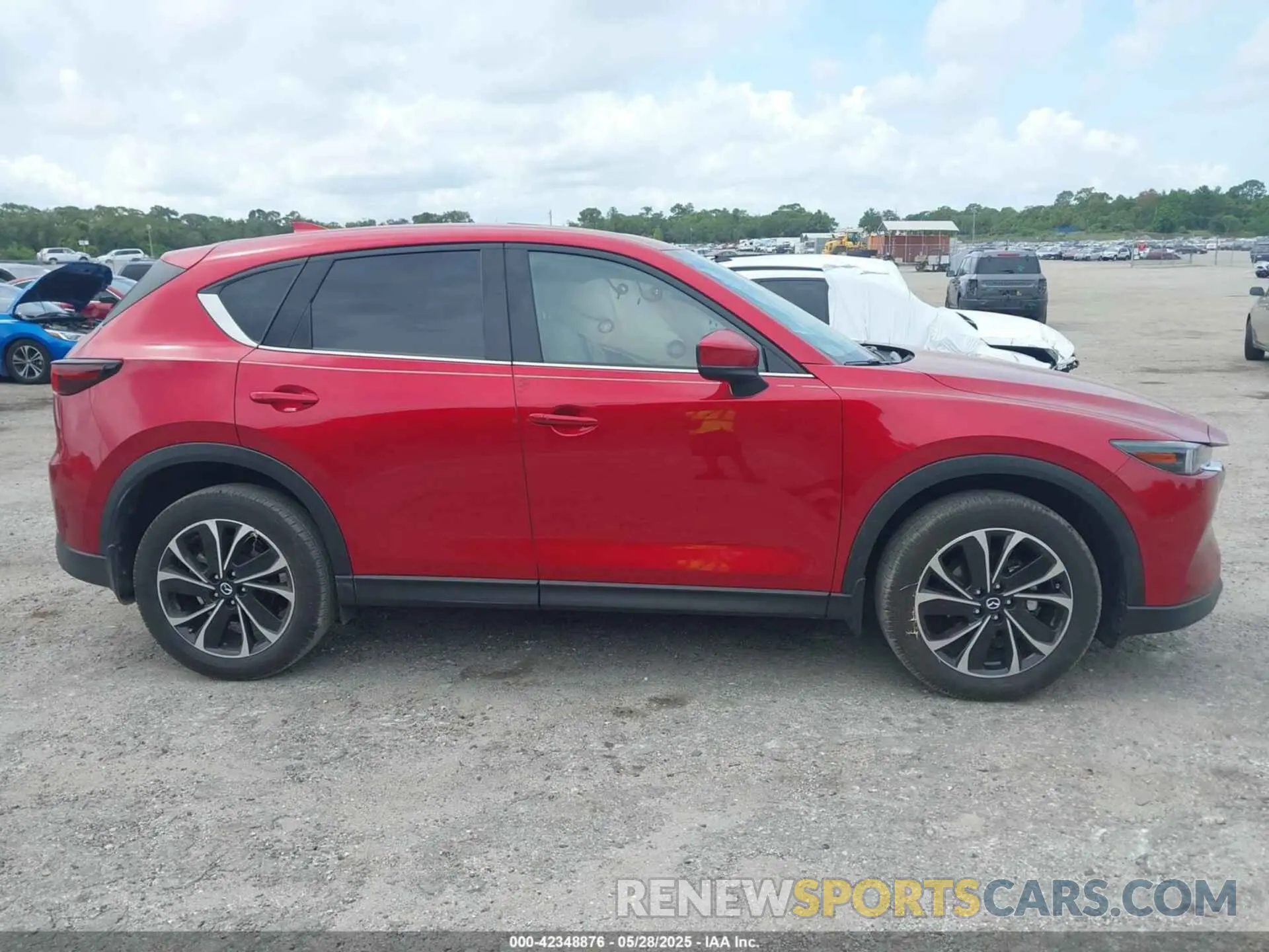 13 Photograph of a damaged car JM3KFBEM0P0127301 MAZDA CX-5 2023