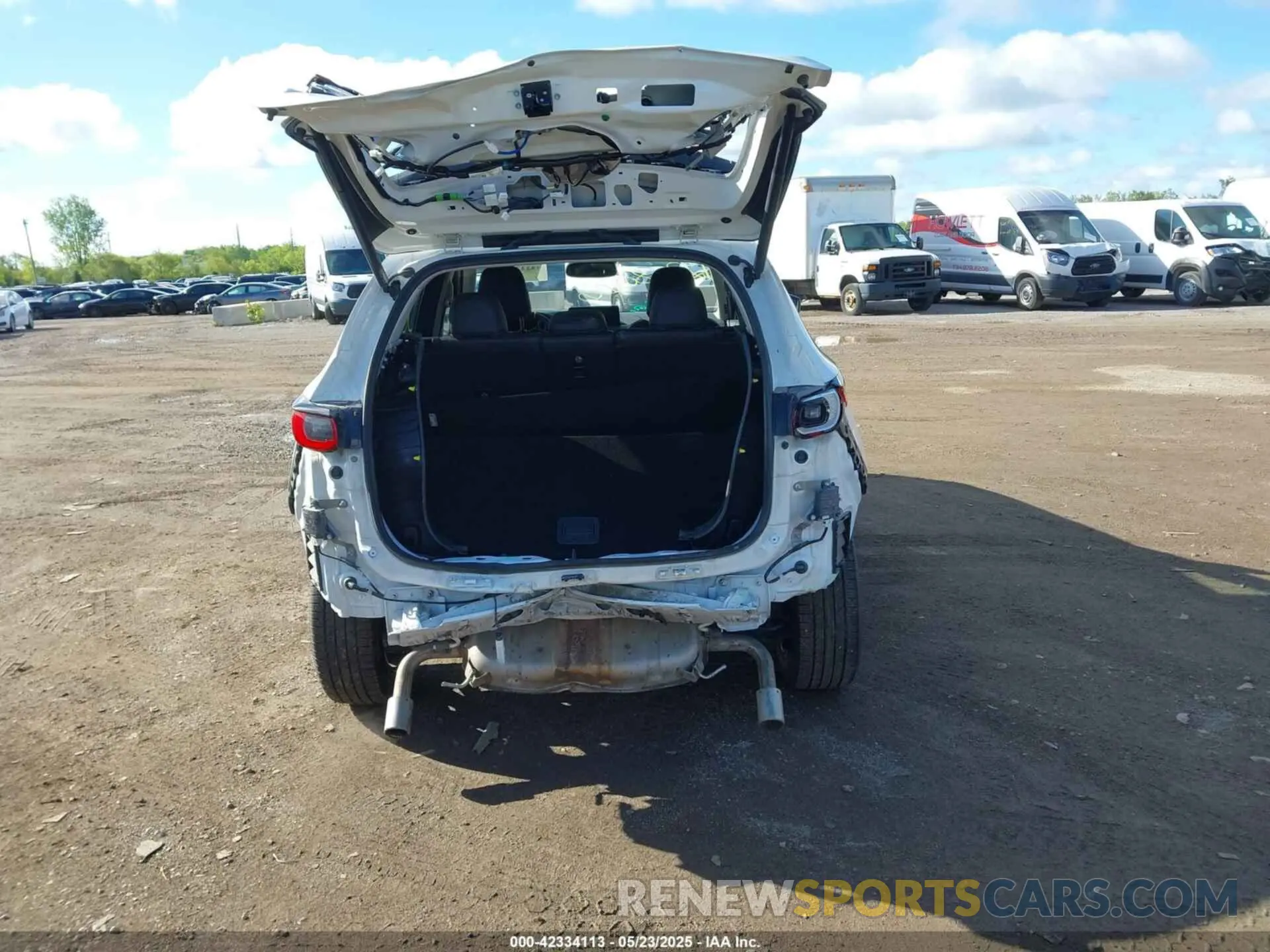 17 Photograph of a damaged car JM3KFBEM7P0119504 MAZDA CX-5 2023
