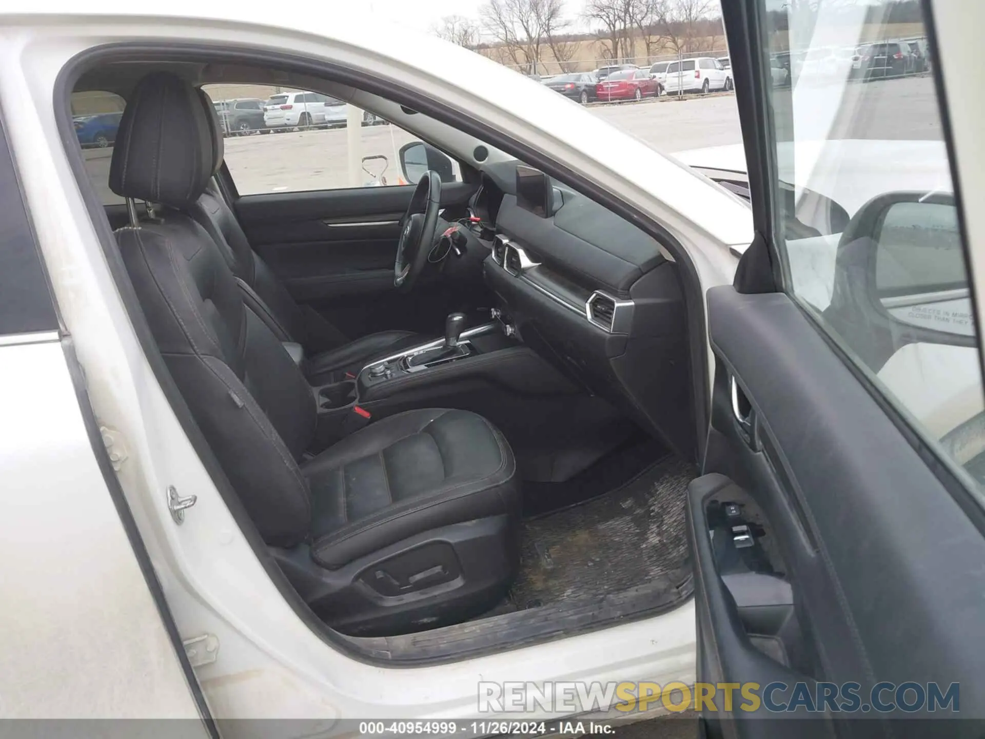 5 Photograph of a damaged car JM3KFBEMXP0103278 MAZDA CX-5 2023