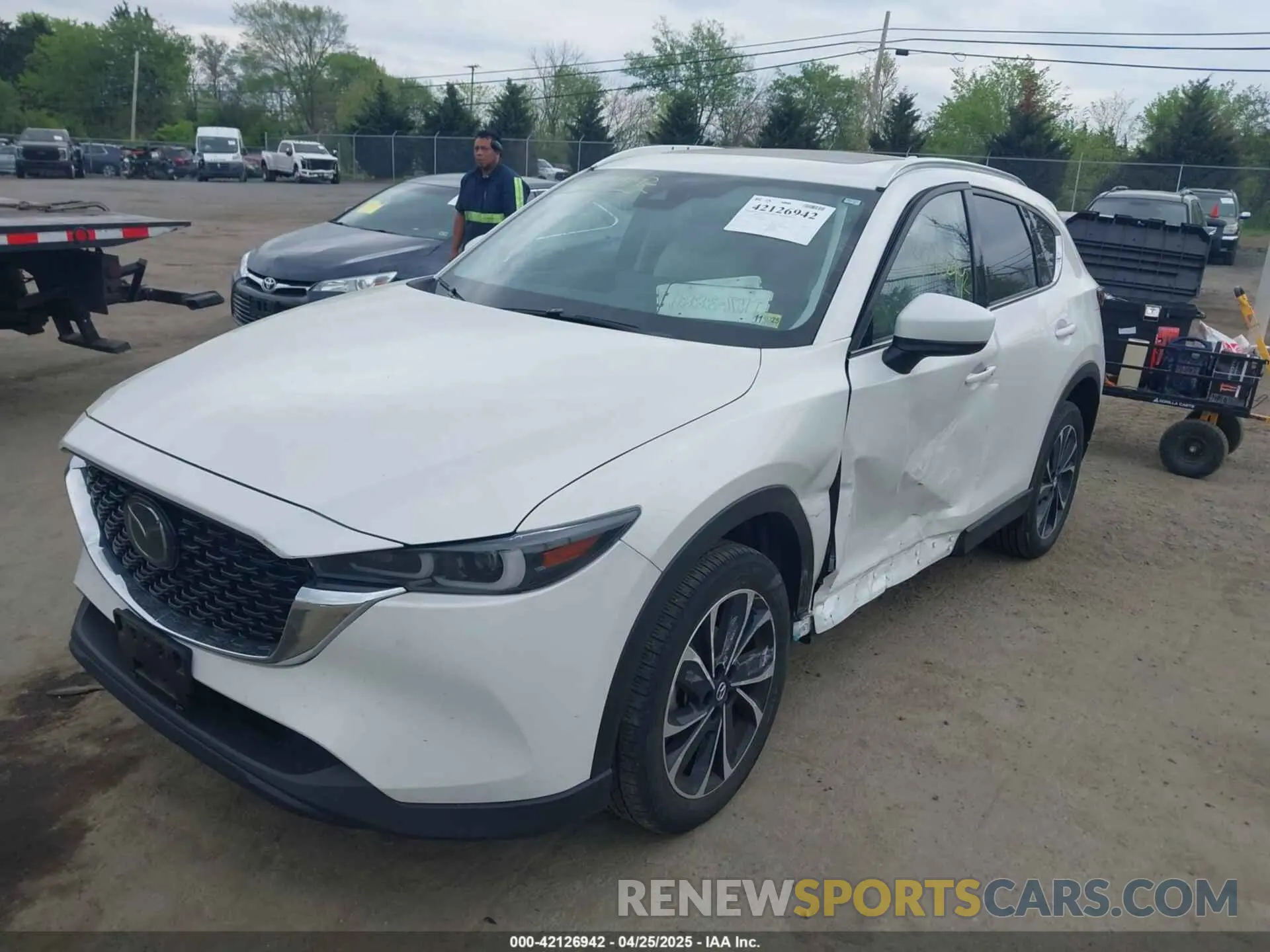 2 Photograph of a damaged car JM3KFBEMXP0280221 MAZDA CX-5 2023