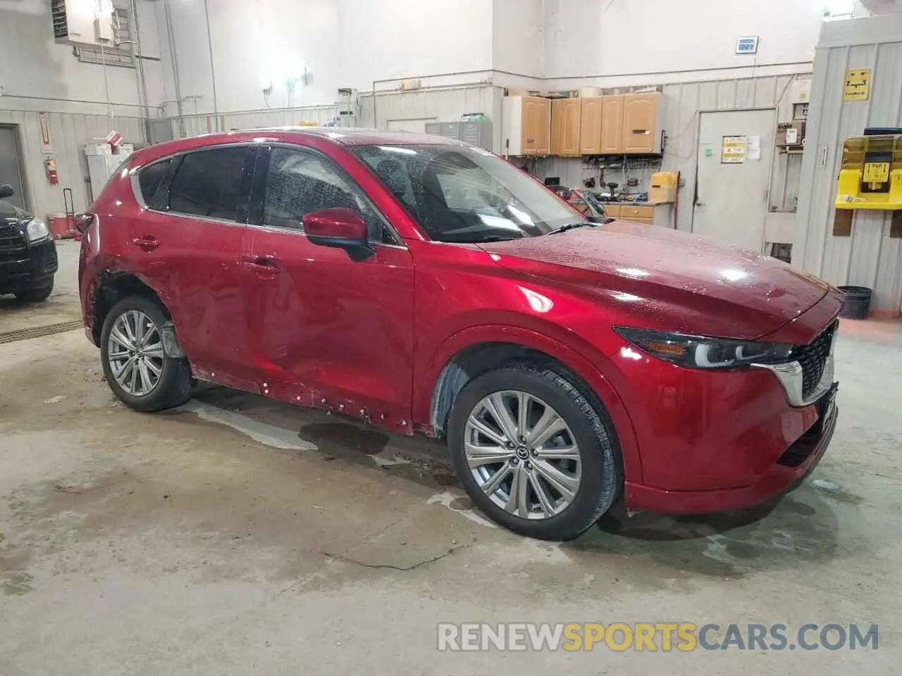 4 Photograph of a damaged car JM3KFBXY2P0285610 MAZDA CX-5 2023